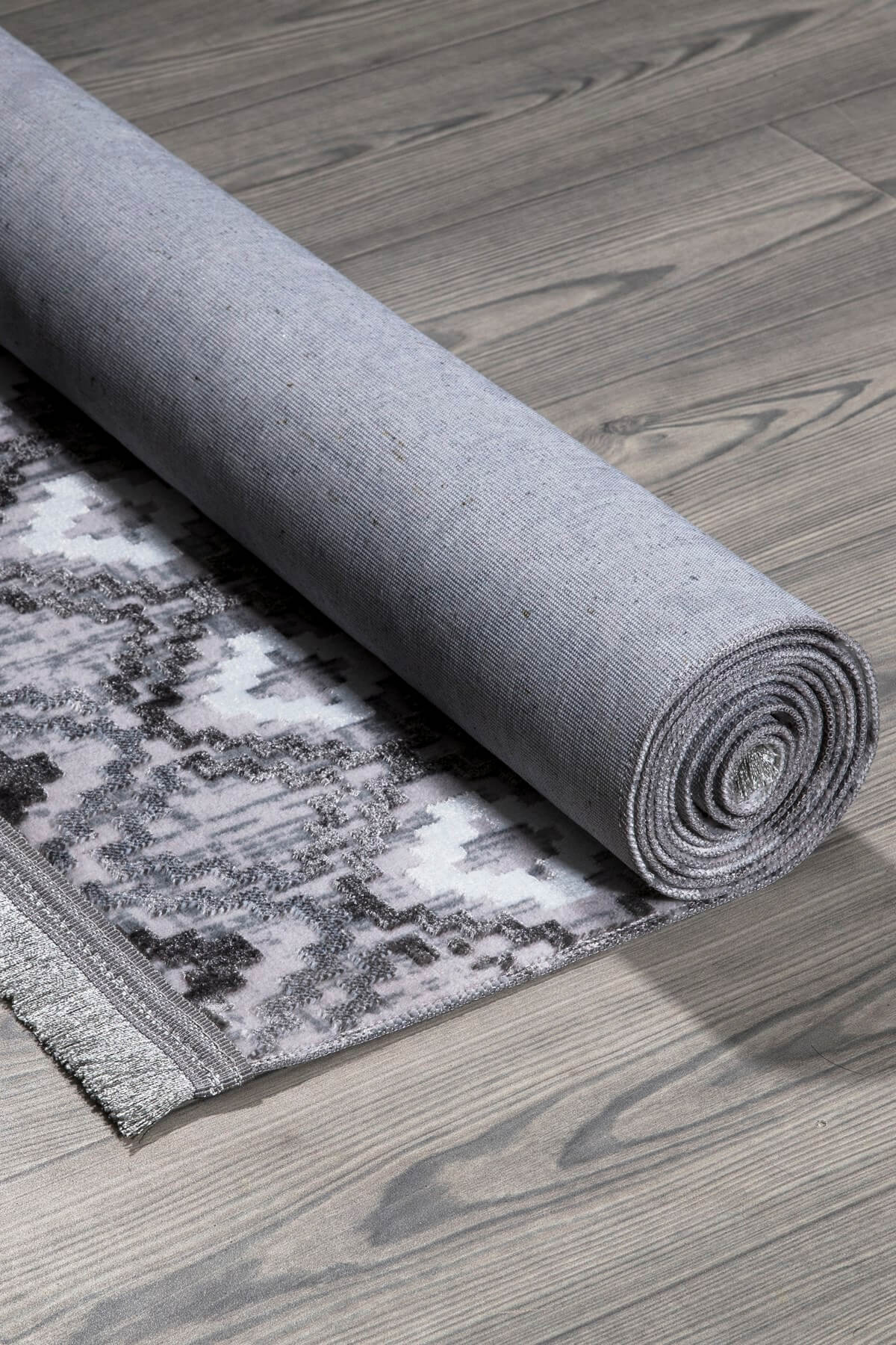 Stella Gri Renkli Parlak Yüzeyli  Dekoratif Halı