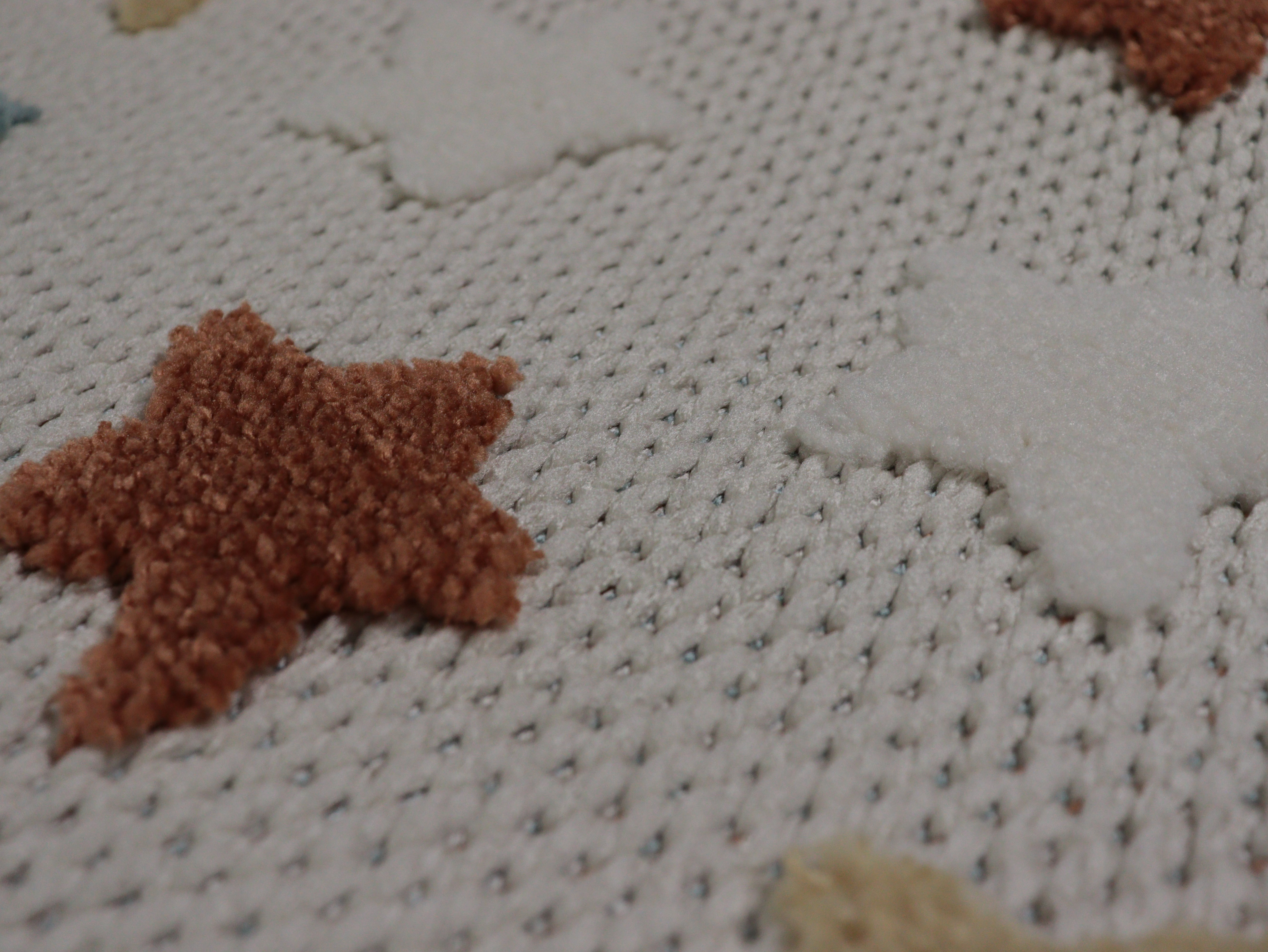 LİNA Serisi Sevimli Kedi Figürlü Yıldız Desenli Kaymaz Çocuk Odası Halısı | EN130