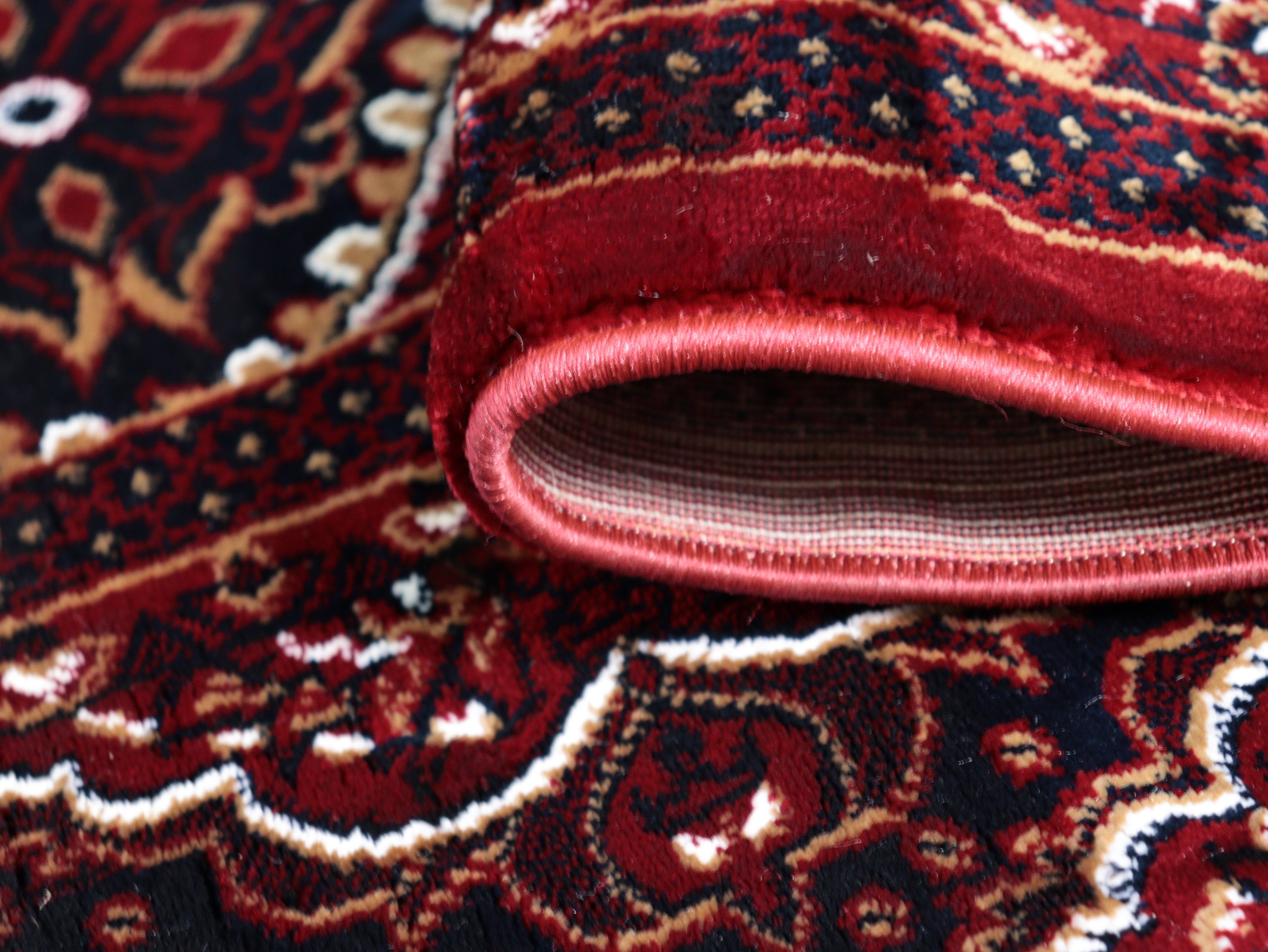 NAKIŞ Serisi Kırmızı Zeminli Klasik Motifli Şık Salon Halısı | AF308 RED