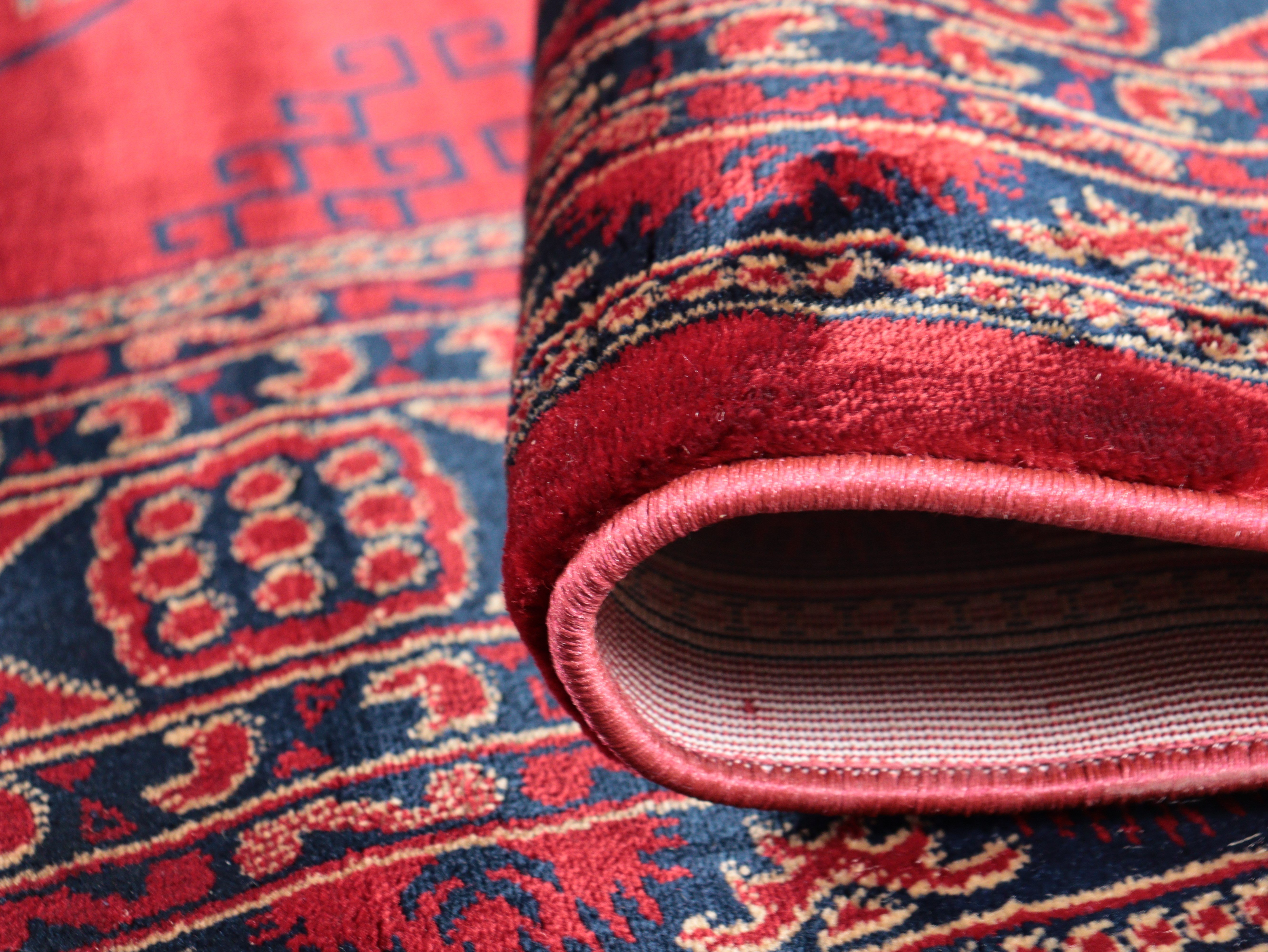 NAKIŞ Serisi Kırmızı Zeminli Lacivert Motifli Şık Salon Halısı | AF305 RED