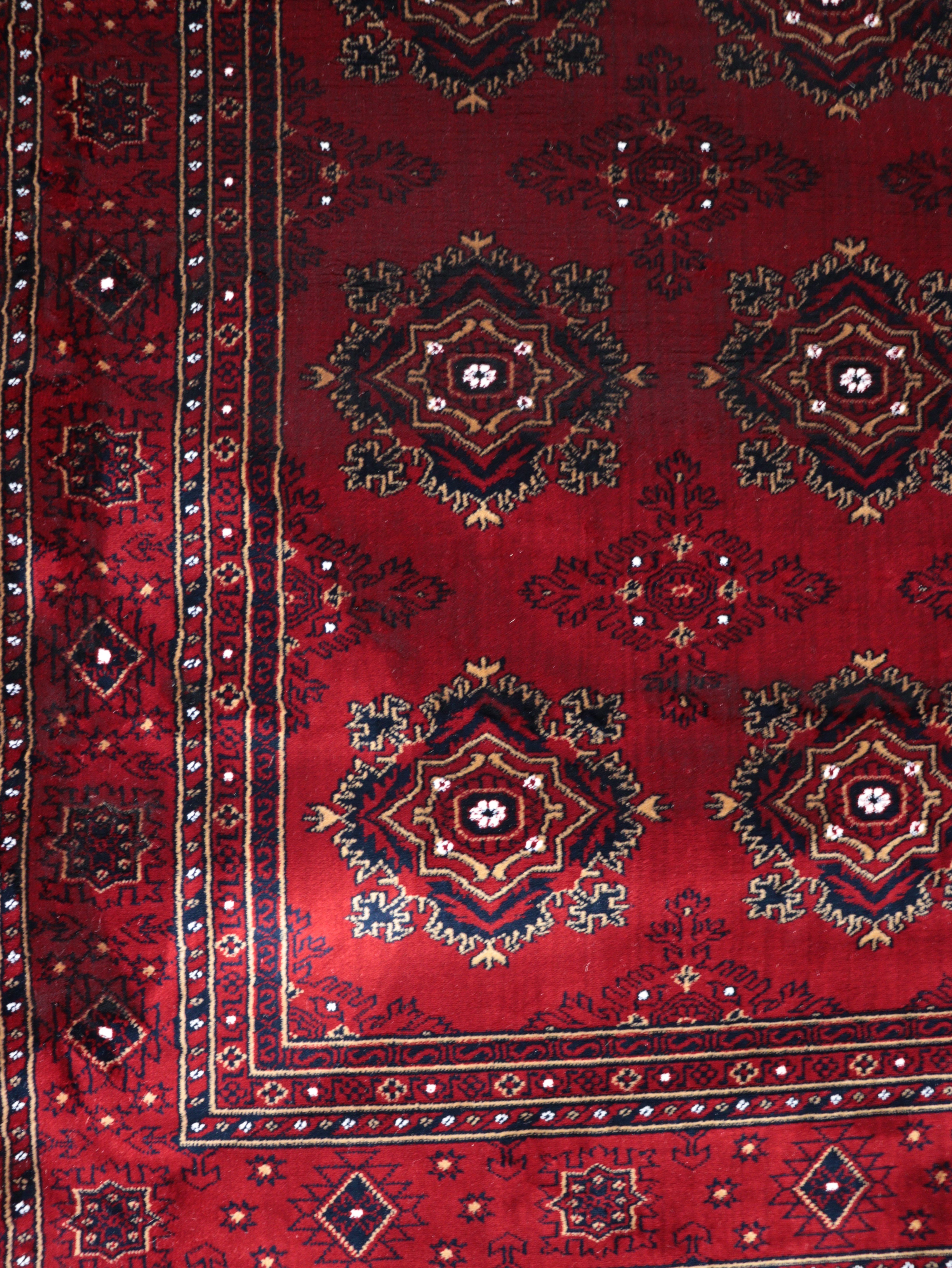 NAKIŞ Serisi Kırmızı Zeminli Motifli Şık Salon Halısı | AF304 RED