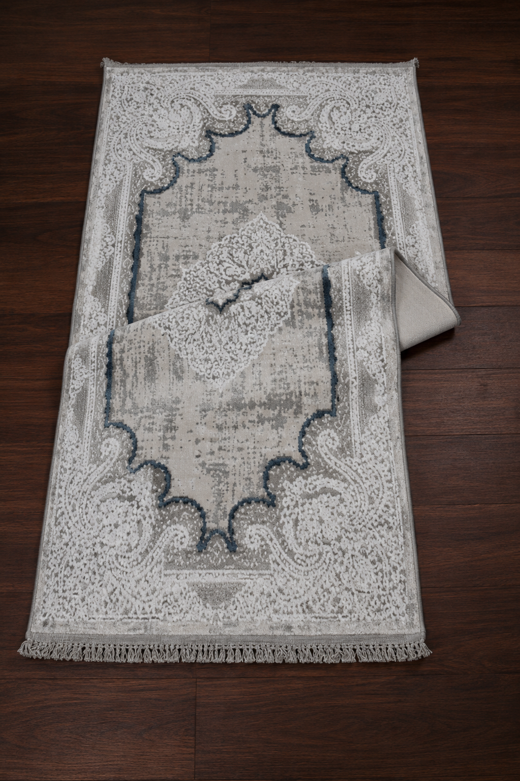 Nostalji Seri Gri Klasik Motifli Altı Kaymaz Makine Dokuma Halı | 13631