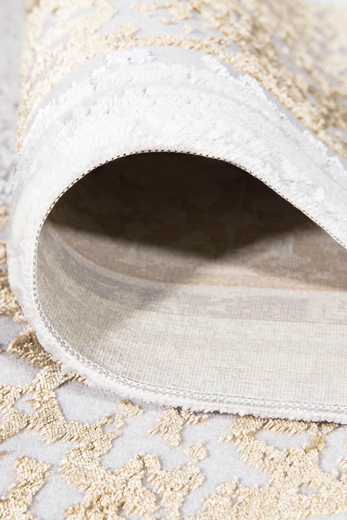 Sarı Bordürlü Parlak Yanar Dönerli Altı Kaymaz Makine Dokuma Halı Point Plus