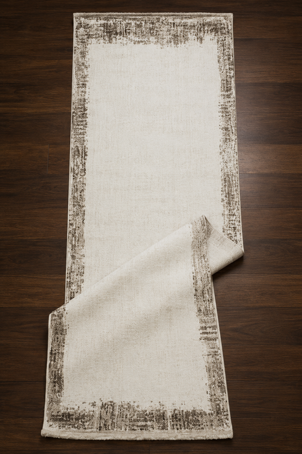 Sultan Serra Bordürlü Kahve Modern Akrilik Makine Dokuma Salon Halısı - 11307