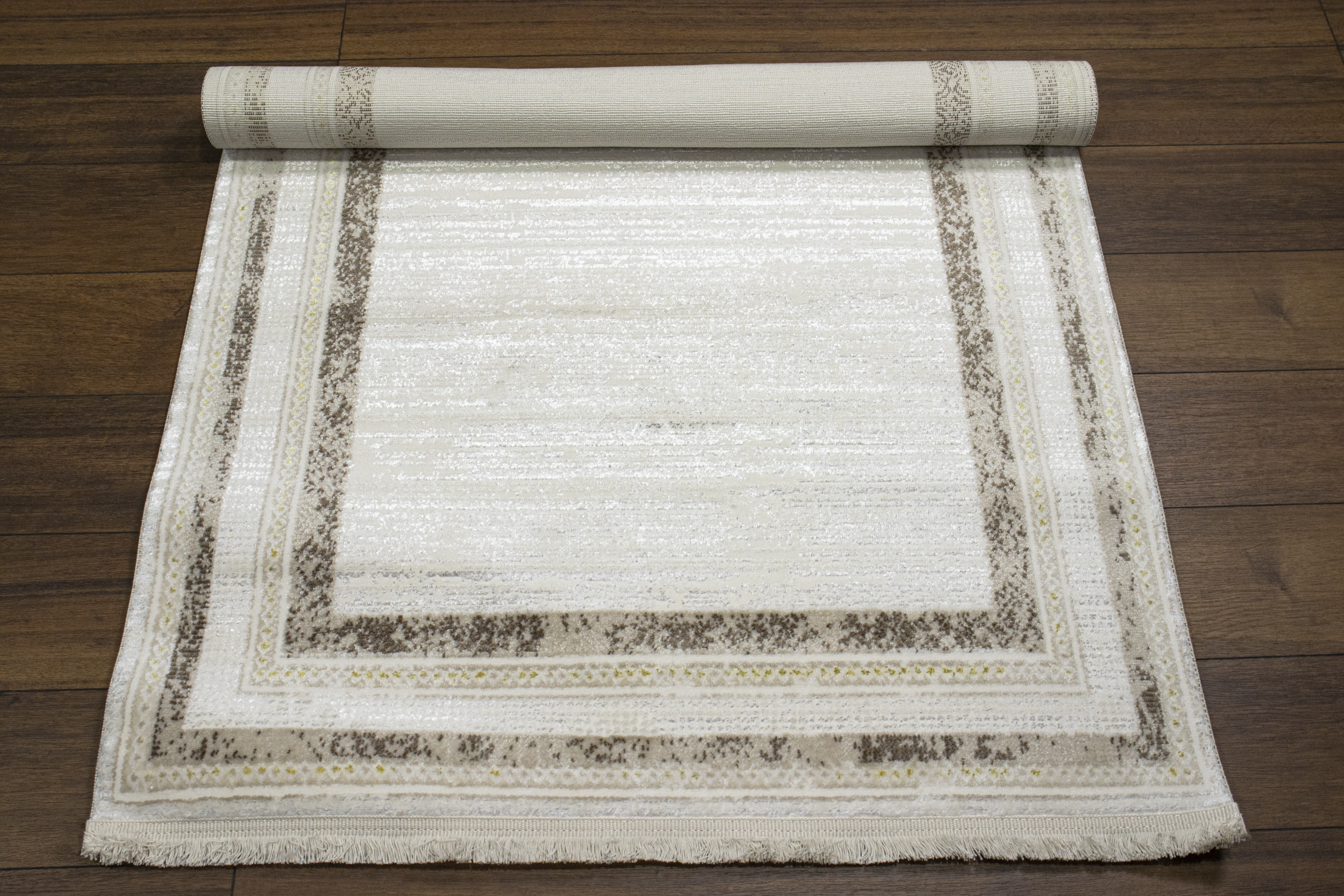 Sultan Serra bordürlü Krem Modern Akrilik Makine Dokuma Salon Halısı - 11310