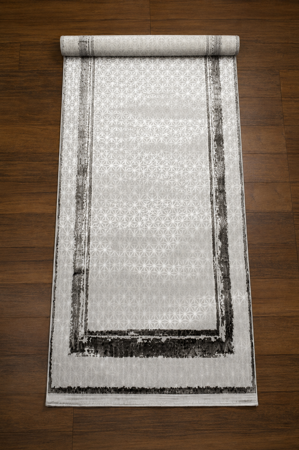 Sultan Zen Çerçeveli Desen Antrasit Modern Akrilik Makine Dokuma Salon Halısı - 6702