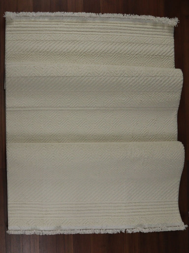 ZARA Serisi Krem Kabartma Desenli Modern Dekoratif Halı | GF726