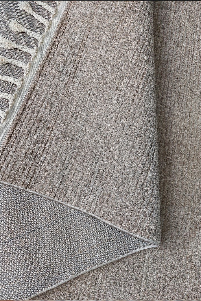 Bej Renkli  Soft Iskandinav Peluş Dokulu Makine Halısı