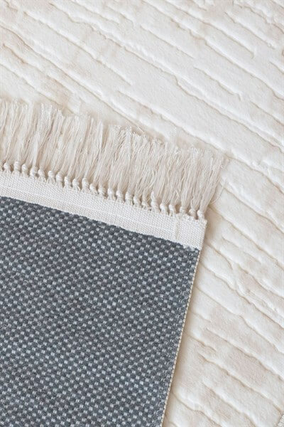 Fildişi Renkli Paşa Serisi Altı Kaymaz Yumuşak Yüzeyli Spor Halı