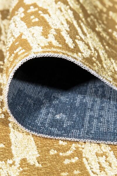 Gold Renkli Parlak Altı Kaymaz Yıkanabilir ince Halı