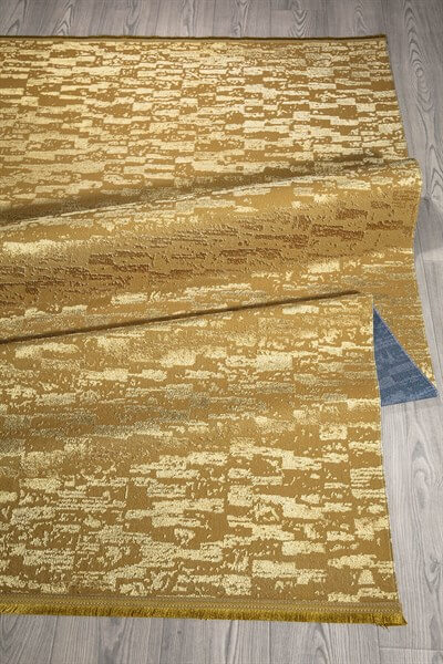 Gold Renkli Parlak Altı Kaymaz Yıkanabilir ince Halı