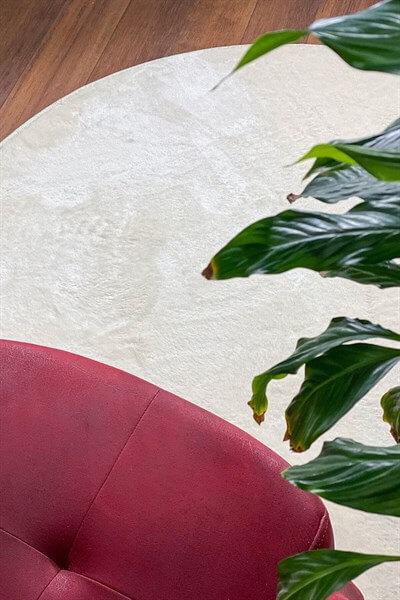 Krem Renkli Yumuşak Yüzeyli Kaydırmaz Yuvarlak Peluş Halı