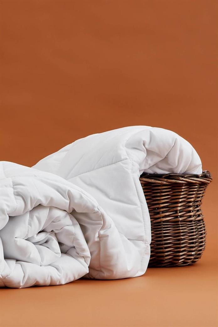 Microfiber Biyeli Çift Kişilik Yorgan 195X215 + 2  Yastık HEDİYE !