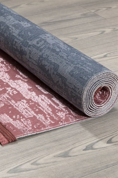 Pembe Renkli Parlak Altı Kaymaz Yıkanabilir ince Halı