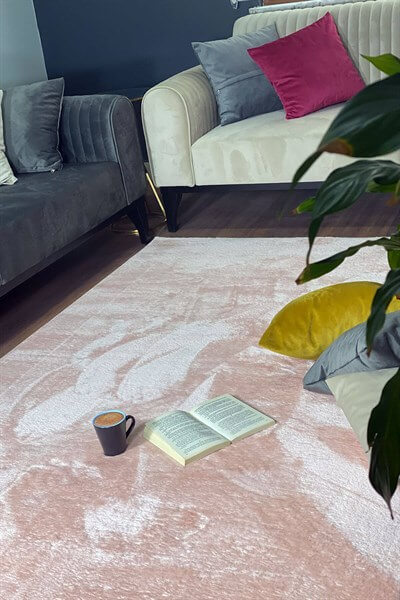 Pudra Renkli Yumuşak Yüzeyli Kaydırmaz Puffy Peluş Halı