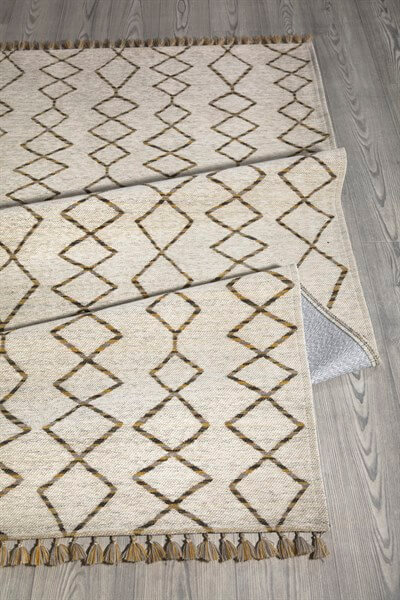 Sarı Renkli Kaymaz Tabanlı Leke Tutmaz Kilim