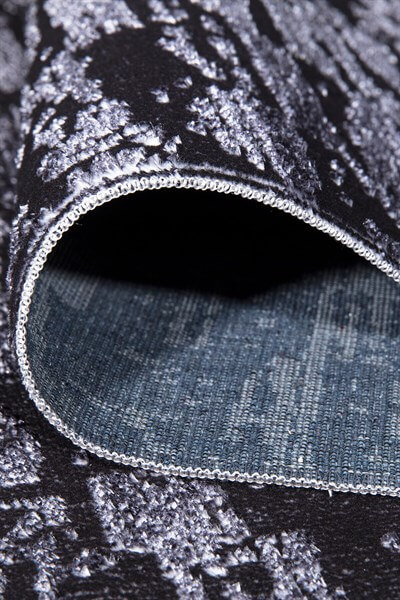 Siyah Renkli Parlak Altı Kaymaz Yıkanabilir ince Halı