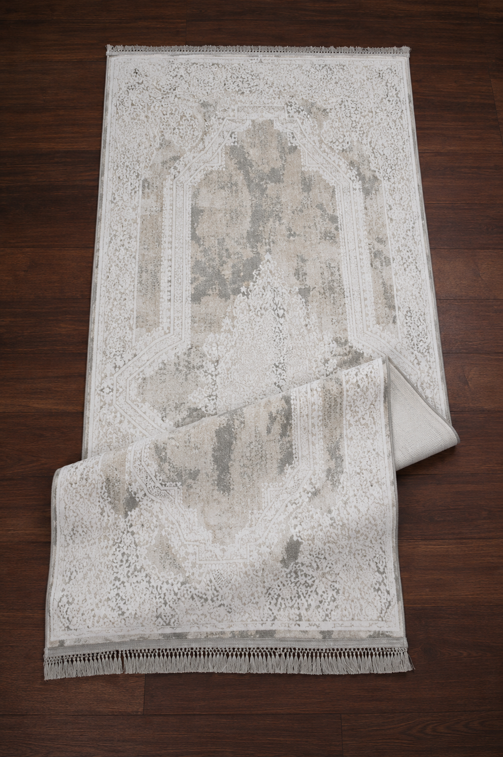 ev dekorasyonunda renkli halılar,renkli halı modelleri,salon için renkli halı fikirleri,evi zengin gösteren halı modelleri,modern renkli halı kombinleri,sultan halı nostalji serisi,çerçeveli klasik motifli renkli halı,altı kaymaz makine dokuma halı,lüks salon dekorasyon fikirleri,tüy dökmeyen makine halısı,toz toplamayan antialerjik halı,leke tutmayan modern halılar,robot süpürgeye uygun büyük halılar,çocuklu evler için pratik halı,evcil hayvan dostu salon halısı,gri koltuğa ne renk halı gider,krem koltuk renkli halı uyumu,ahşap mobilya halı kombinleri,lüks zemin dekorasyonu ürünleri,koltuk halı renk uyumu,oturma odası halı seçimi,yatak odası halı fikirleri,antre yolluk modelleri,mutfak için kullanışlı yolluklar,kaliteli makine halısı fiyatları,2026 ev dekorasyon trendleri,şık salon tasarımları,ev yenileme zemin çözümleri,iç mimari halı seçim sırları,bütçe dostu uzun ömürlü halılar,solmayan dekoratif halı,aydınlık ev dekorasyon sırları,mekanı geniş gösteren halı renkleri,jilet gibi düz duran halılar,hav dökmesi yapmayan halı markaları,kenarı kıvrılmayan kaymaz halı,ince makine halısı avantajları,vintage eskitme salon halısı,etnik desenli modern halılar,salon için 6 metrekare halı,kontrast ev dekorasyon fikirleri,minimalizm ve renkli halı kullanımı,parlak yüzeyli salon halısı,koridor zemin kaplama çözümleri,sultanhali.com.tr yeni sezon,ev tekstili alışveriş rehberi,modern klasik halı modelleri,kiremit rengi halı kombinleri,mavi ve turuncu halı modelleri,neoklasik salon dekorasyonu
