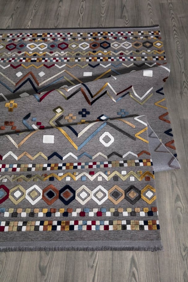 Kış Dekorasyonu İçin Halı Seçimi | Sıcak ve Konforlu Alanlar