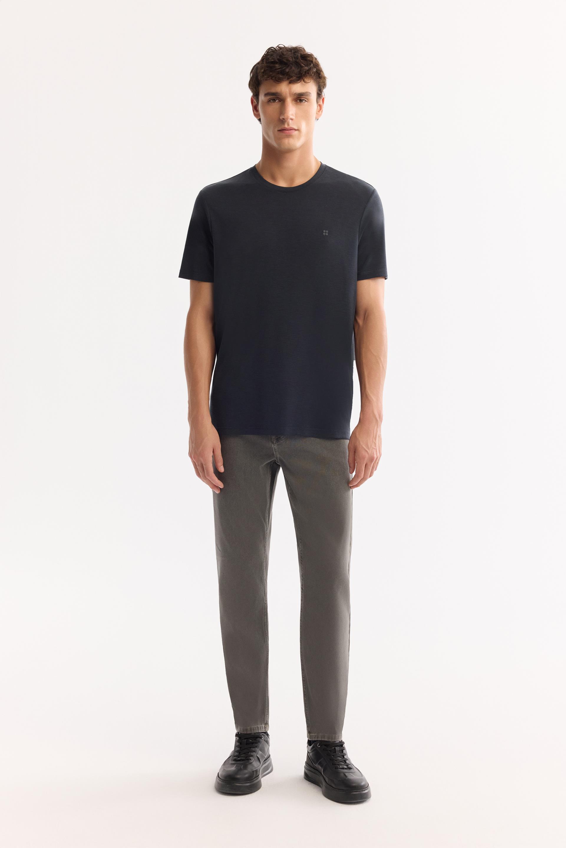 AVVA Antrasit Bisiklet Yaka Bi-Stretch Soft Touch Basic T-Shirt görsel 5