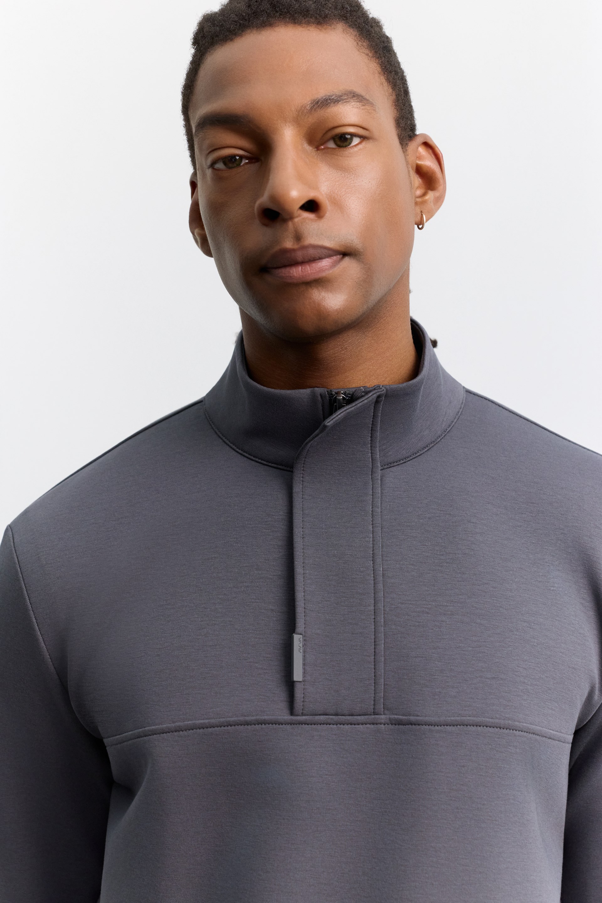 AVVA Antrasit Dik Yaka Fermuarlı Kolay Ütülenen Pamuklu Sweatshirt görsel 2
