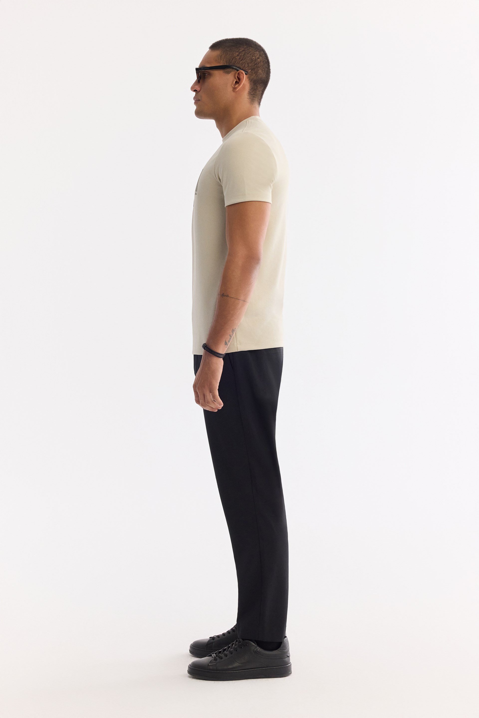 AVVA Bej Bisiklet Yaka Enjeksiyon Baskılı Bi-Stretch İnterlok T-Shirt görsel 3