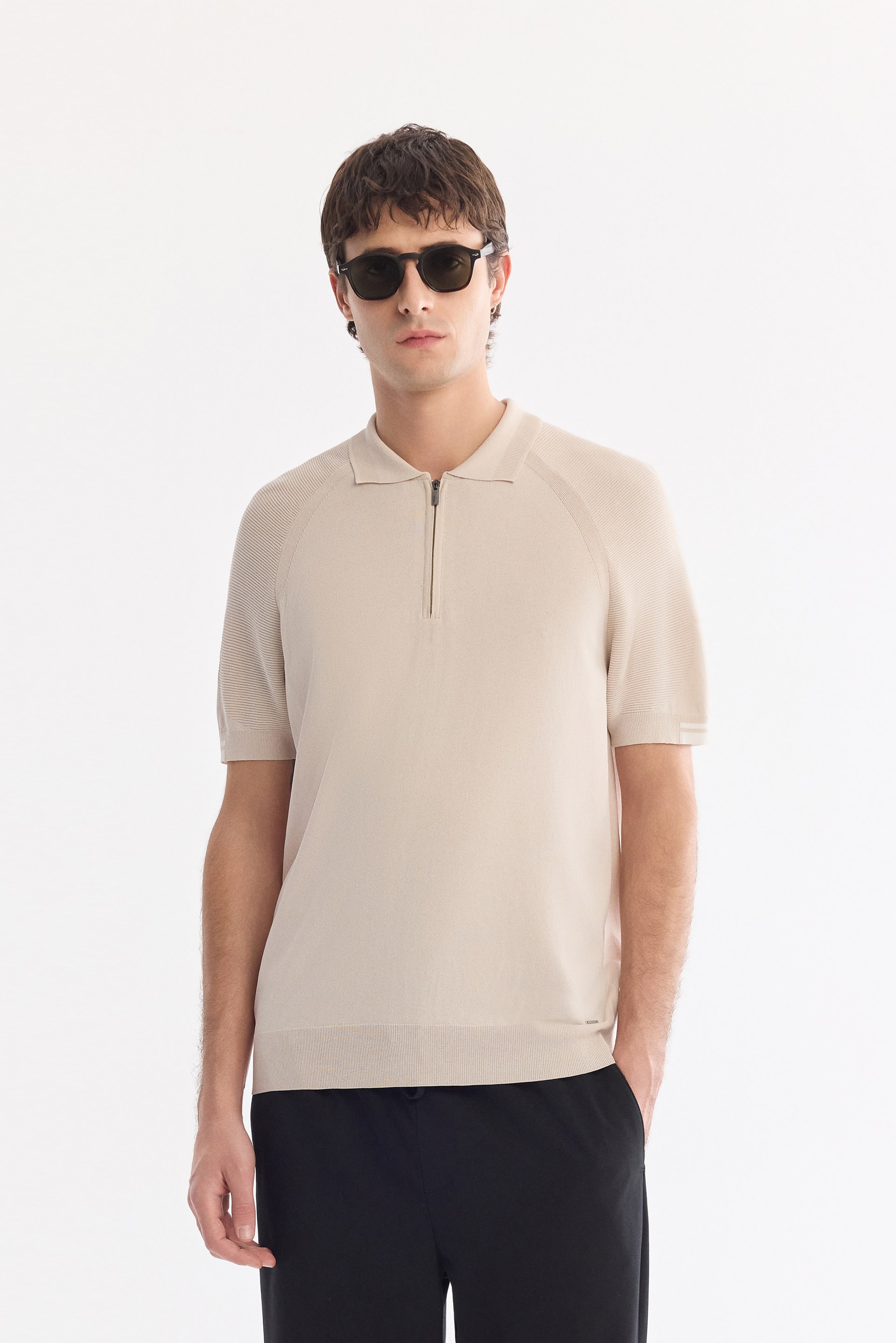 AVVA Bej Polo Yaka Fermuarlı Rayon Karışımlı Triko T-Shirt