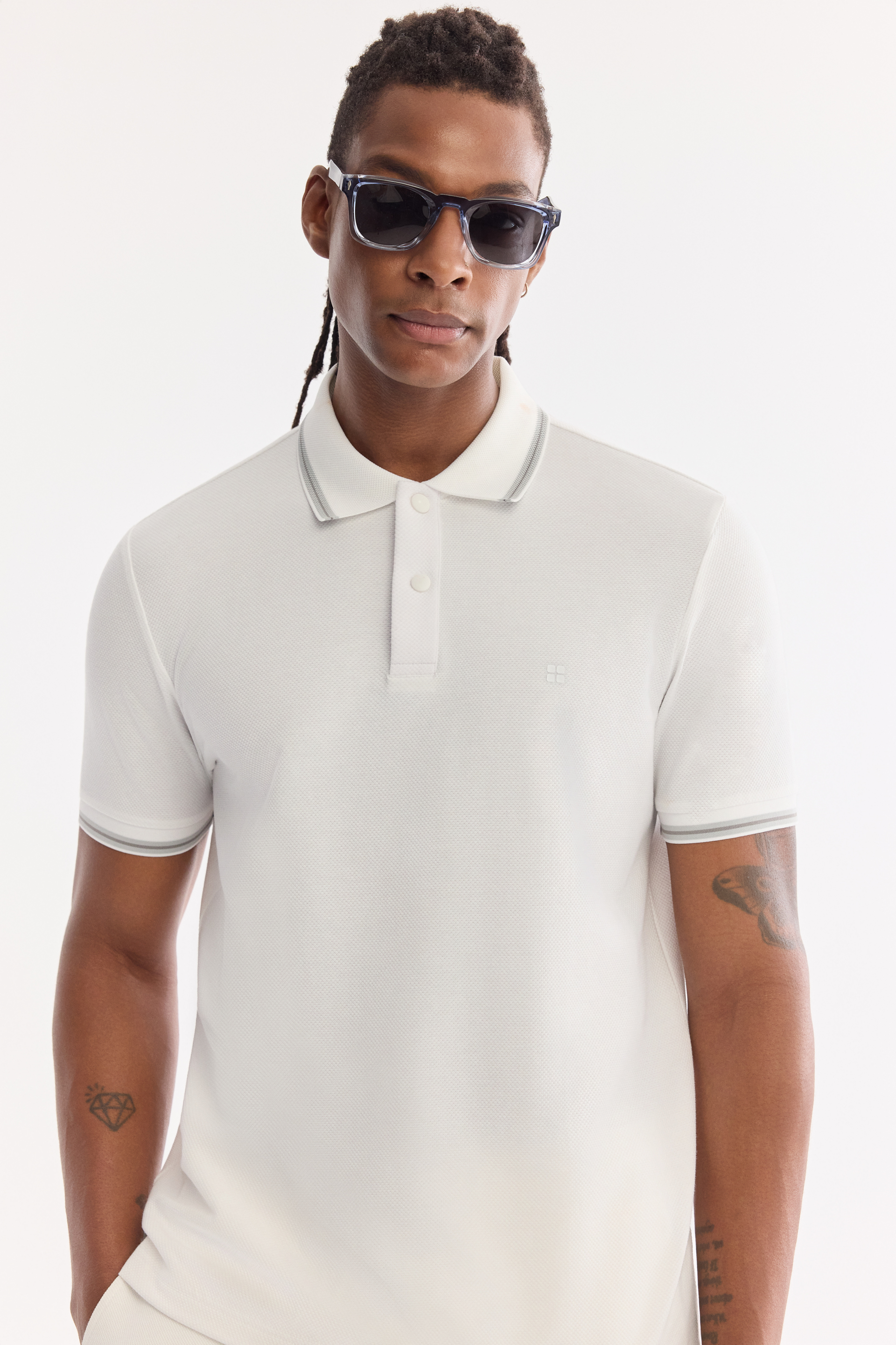 AVVA Beyaz Kıvrılmaz Polo Yaka Pamuklu Teknik Kumaş T-Shirt görsel 3
