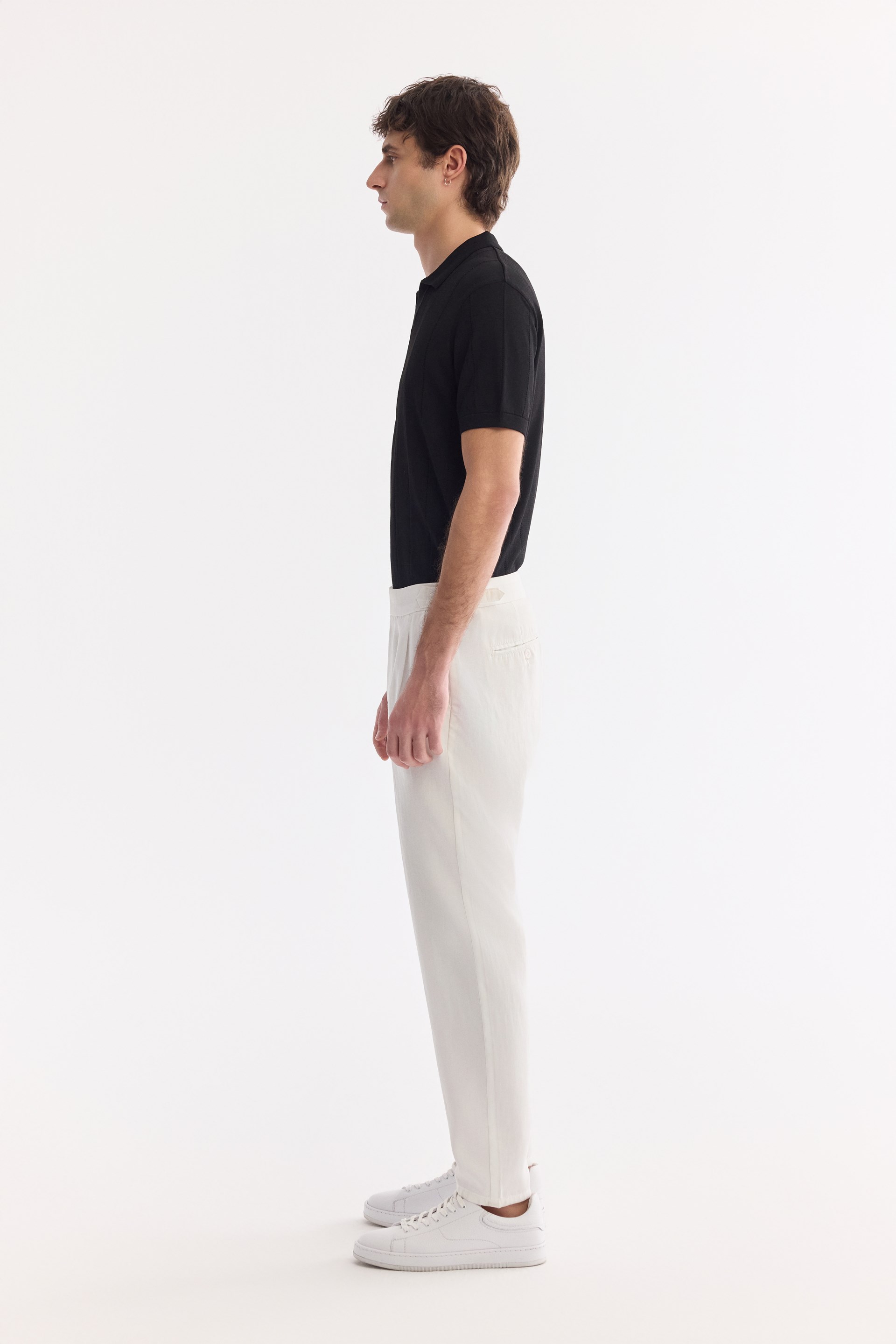 AVVA Beyaz Klasik Bel Soft Touch Pantolon görsel 3