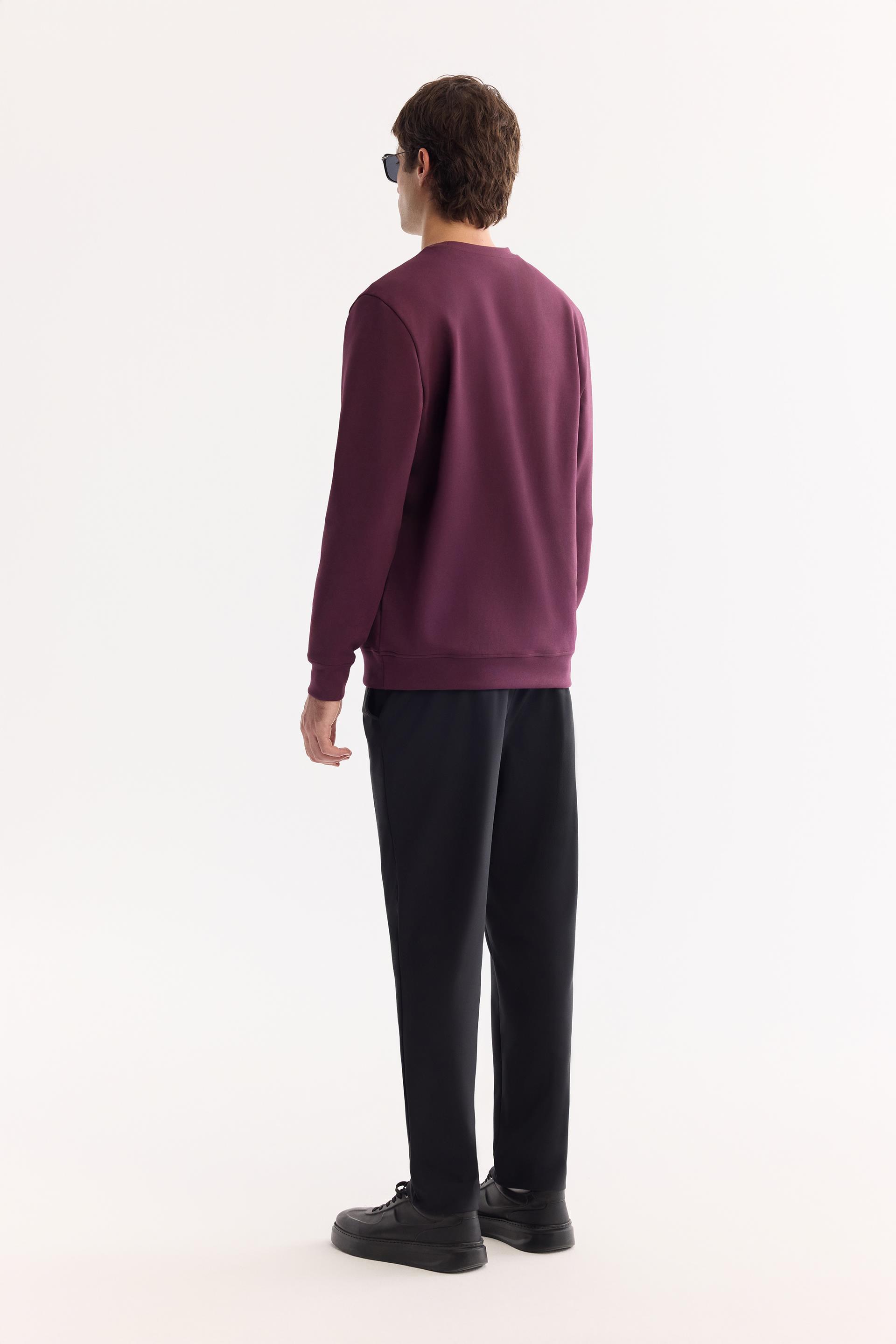 AVVA Bordo Bisiklet Yaka Kolay Ütülenen Bi-Stretch Baskılı Sweatshirt görsel 4