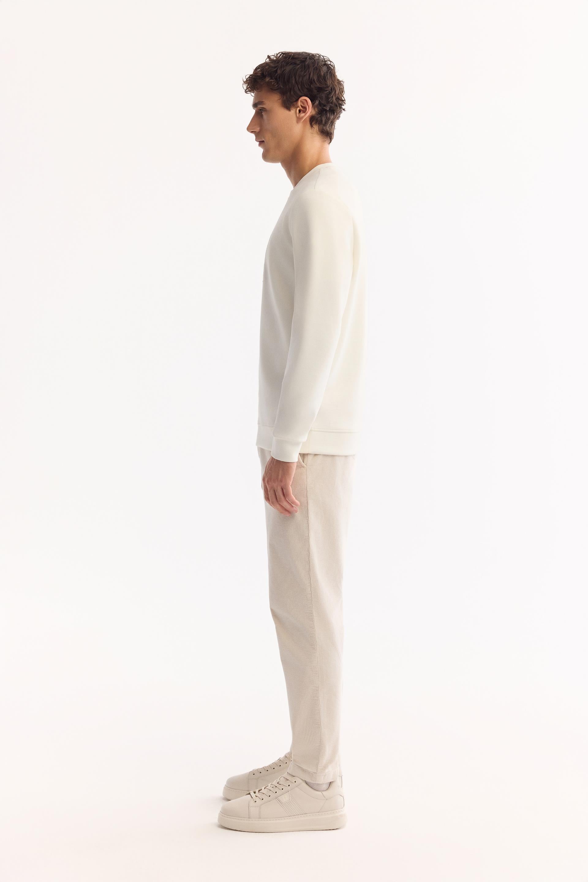 AVVA Ekru Bisiklet Yaka Kolay Ütülenen Bi-Stretch Baskılı Sweatshirt görsel 3