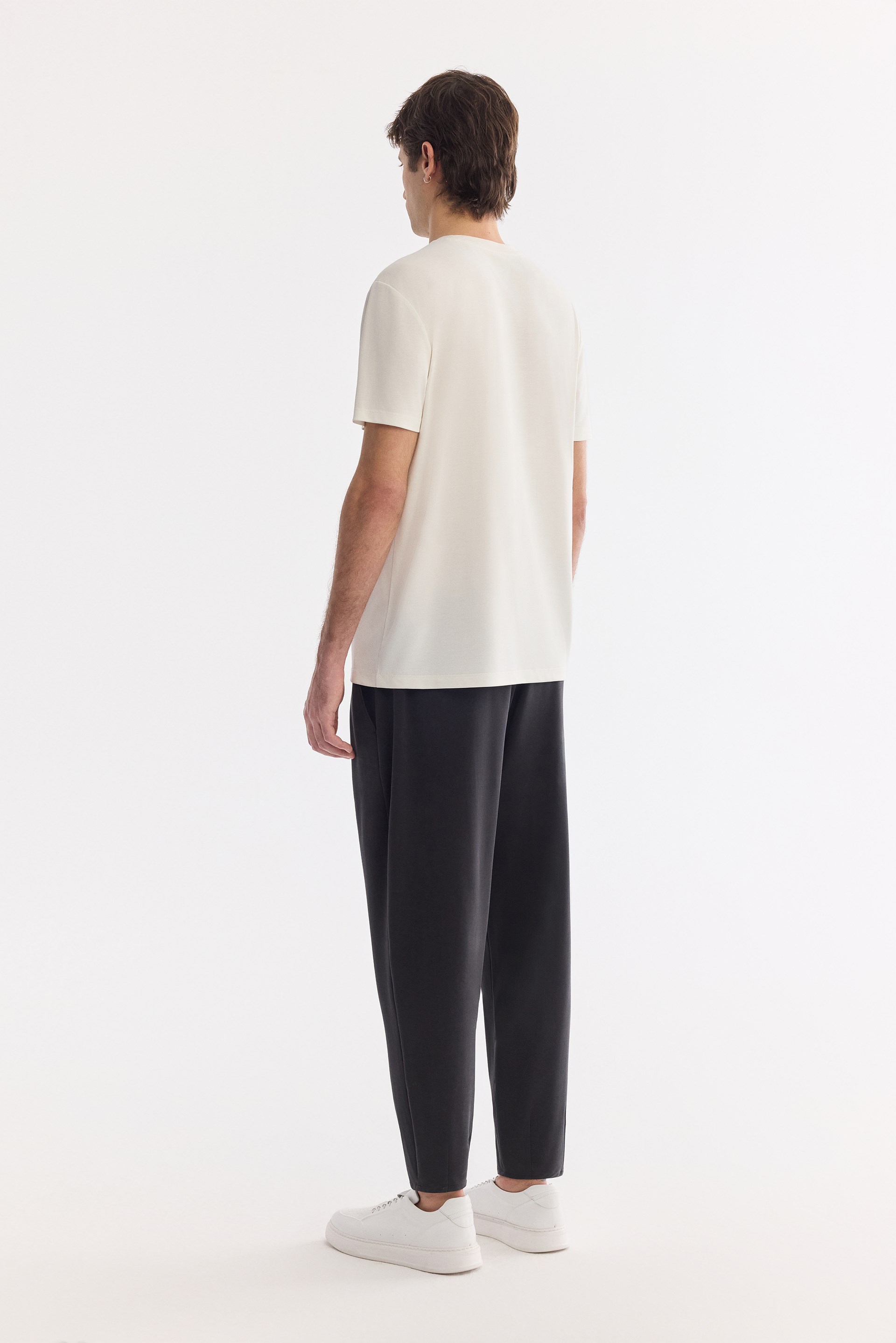 AVVA Ekru Bisiklet Yaka Baskılı Soft Touch T-Shirt görsel 4