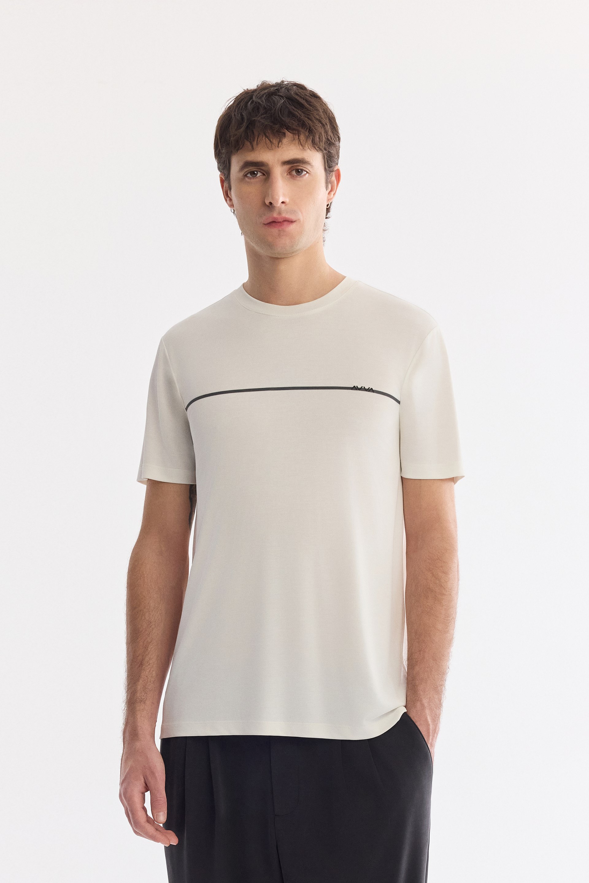 AVVA Ekru Bisiklet Yaka Baskılı Soft Touch T-Shirt