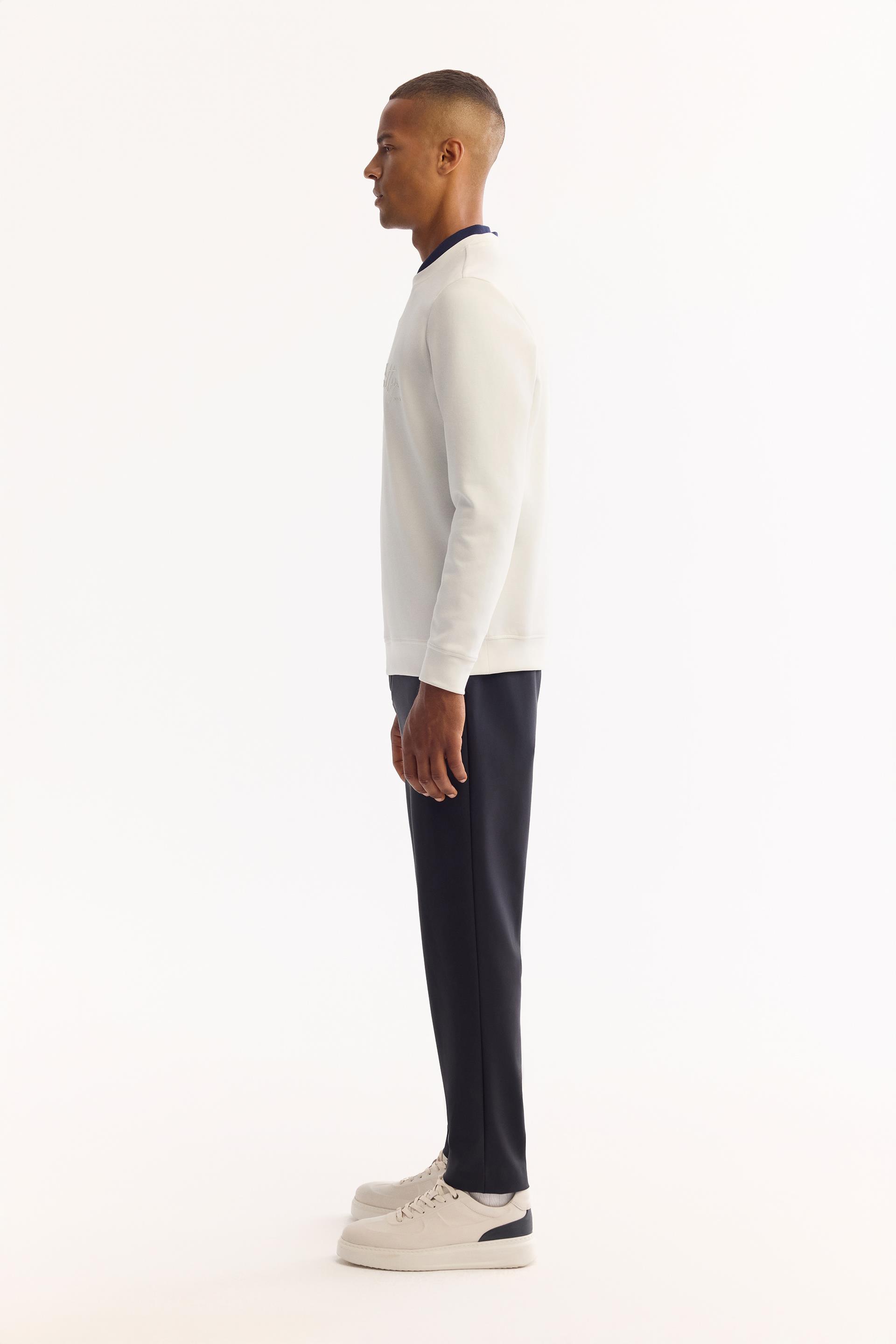 AVVA Ekru Bisiklet Yaka Kolay Ütülenen Bi-Stretch Baskılı Sweatshirt görsel 3