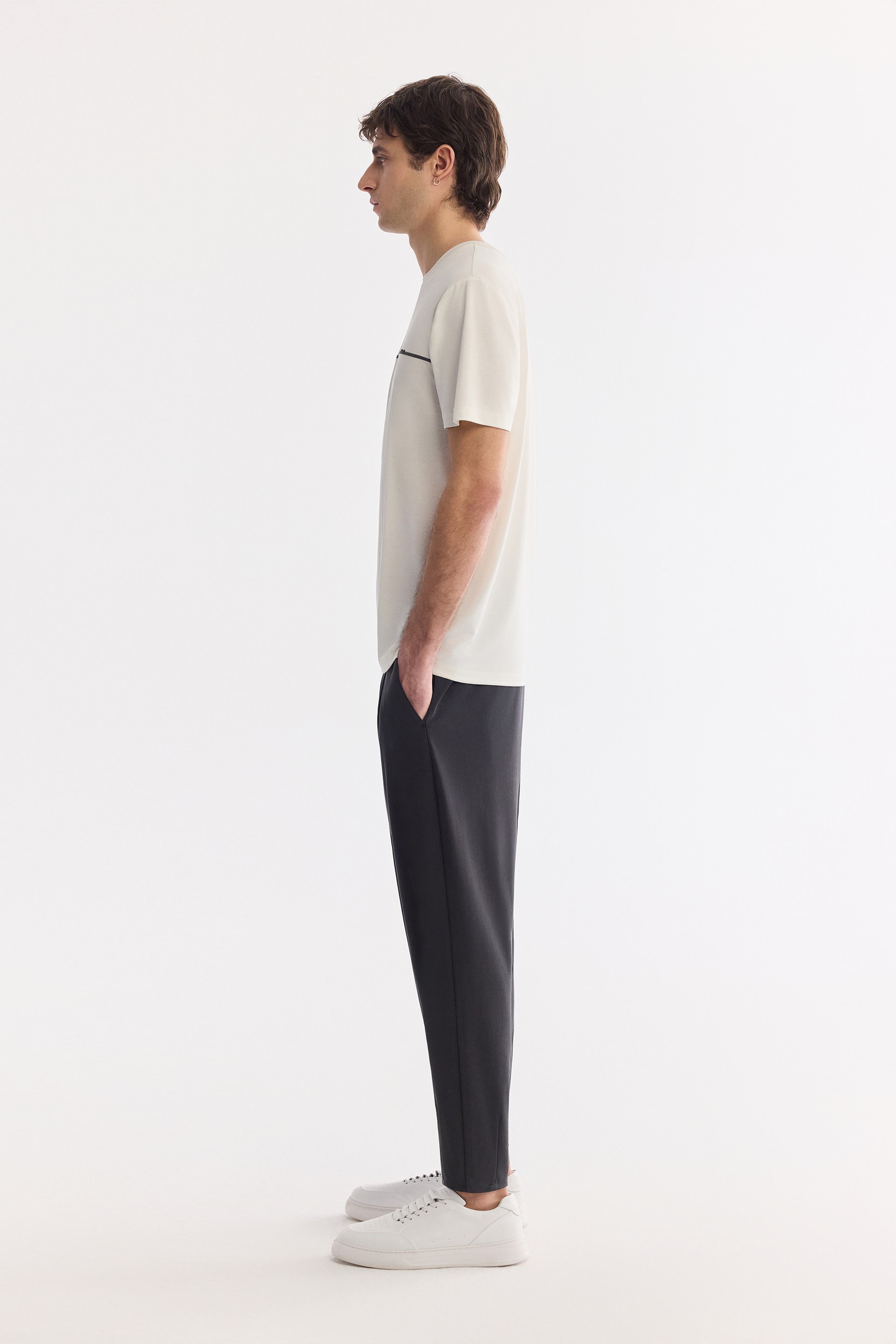 AVVA Ekru Bisiklet Yaka Baskılı Soft Touch T-Shirt görsel 3