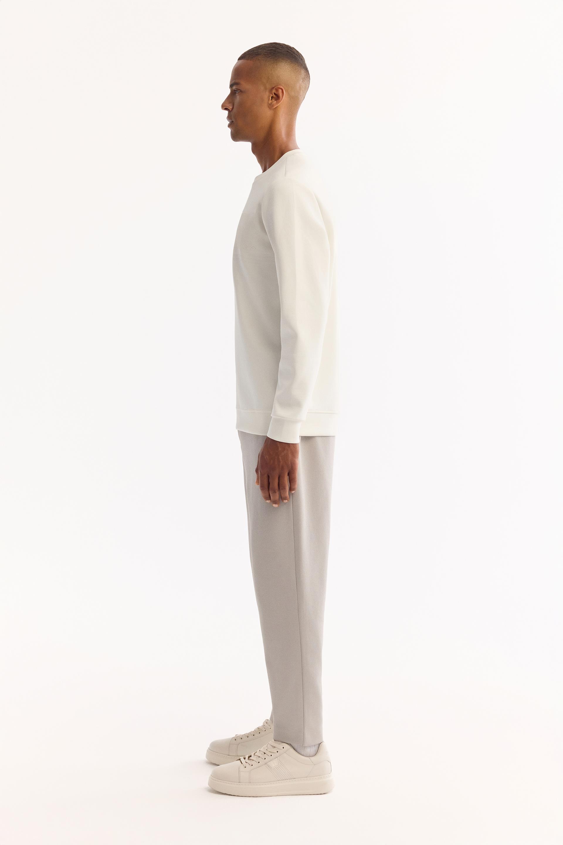 AVVA Ekru Bisiklet Yaka Kolay Ütülenen Bi-Stretch Baskılı Sweatshirt görsel 3