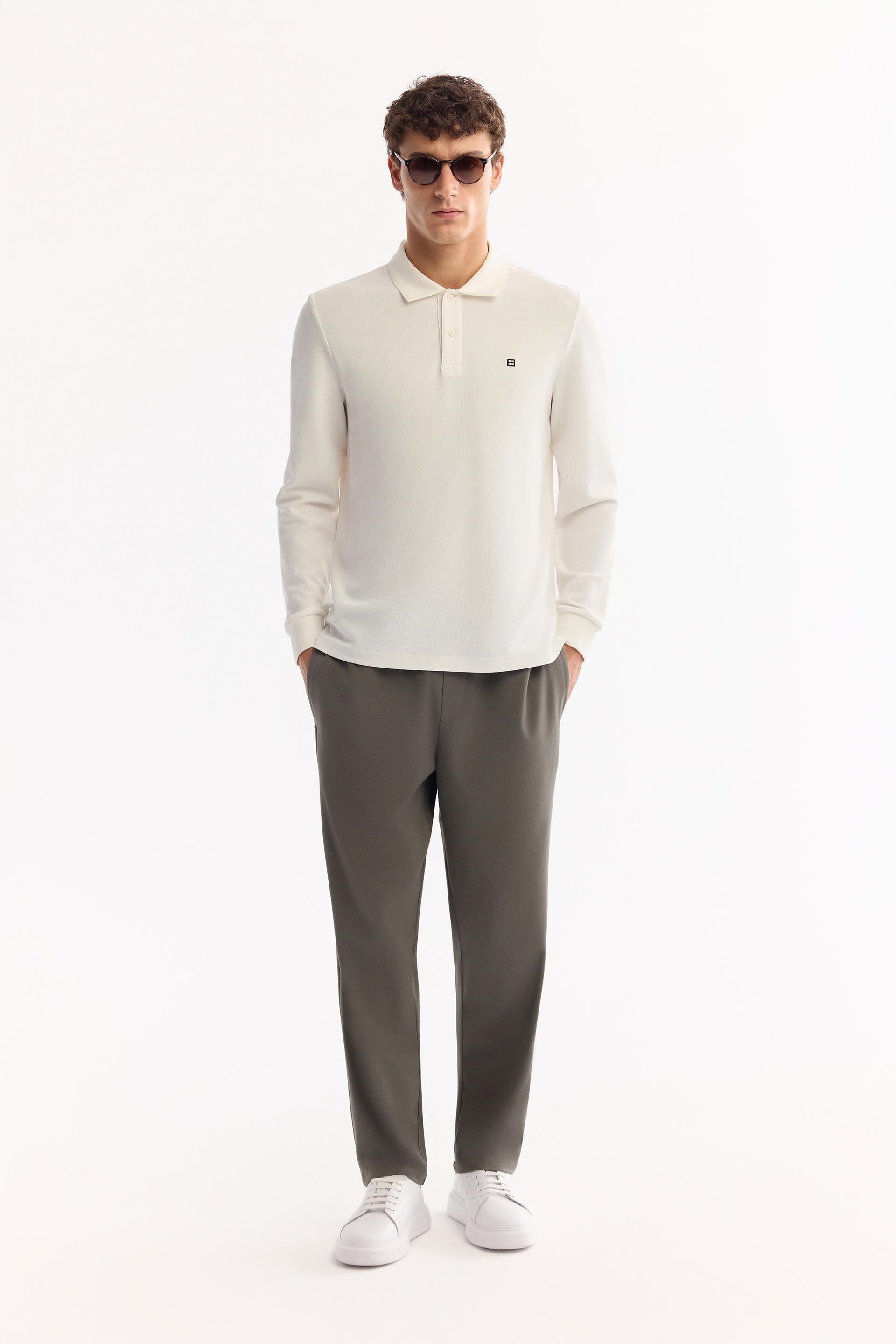 AVVA Ekru Kıvrılmaz Polo Yaka Kolay Ütülenen Basic Sweatshirt görsel 5