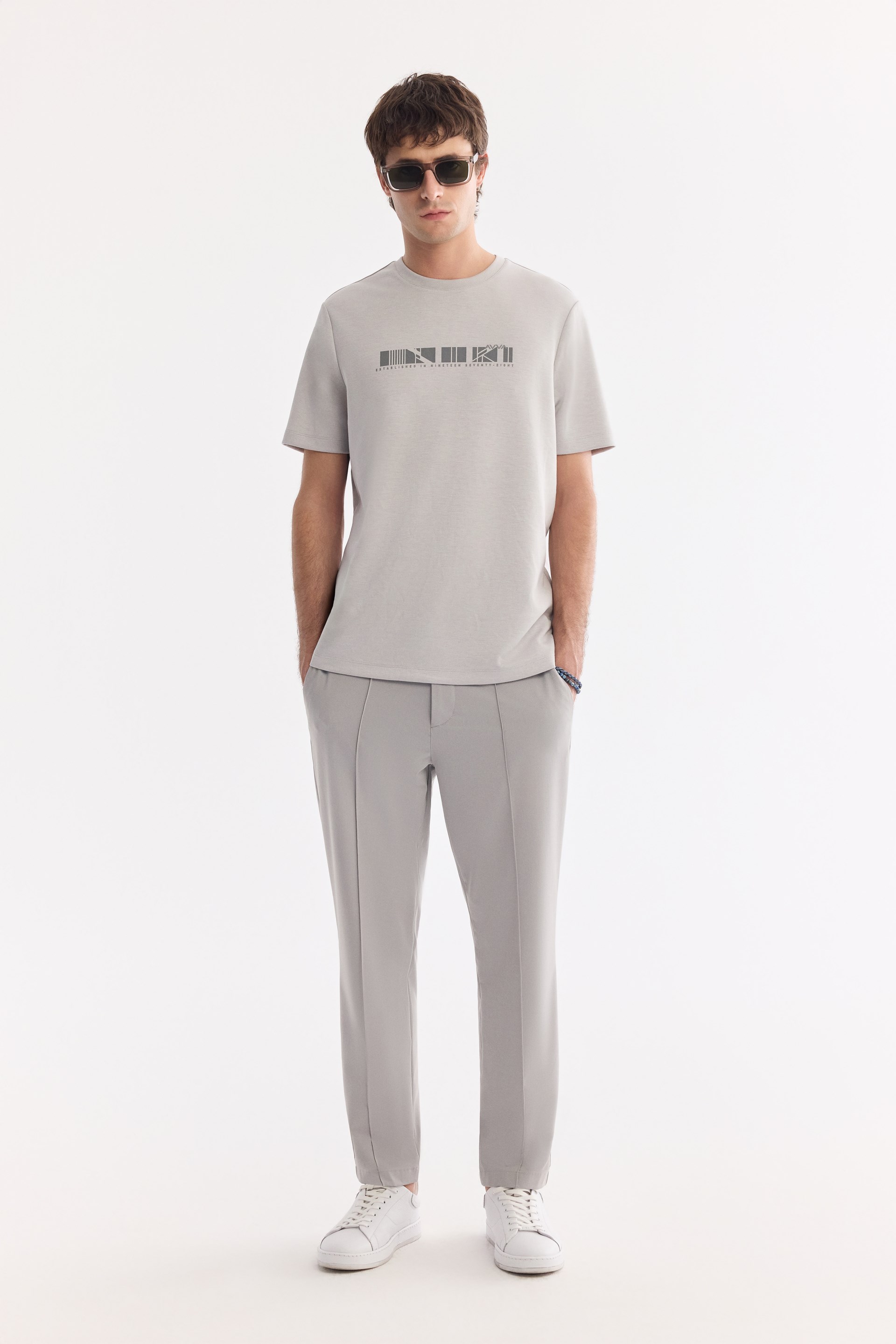 AVVA Gri Bisiklet Yaka Baskılı Bi-Stretch İnterlok T-Shirt görsel 5