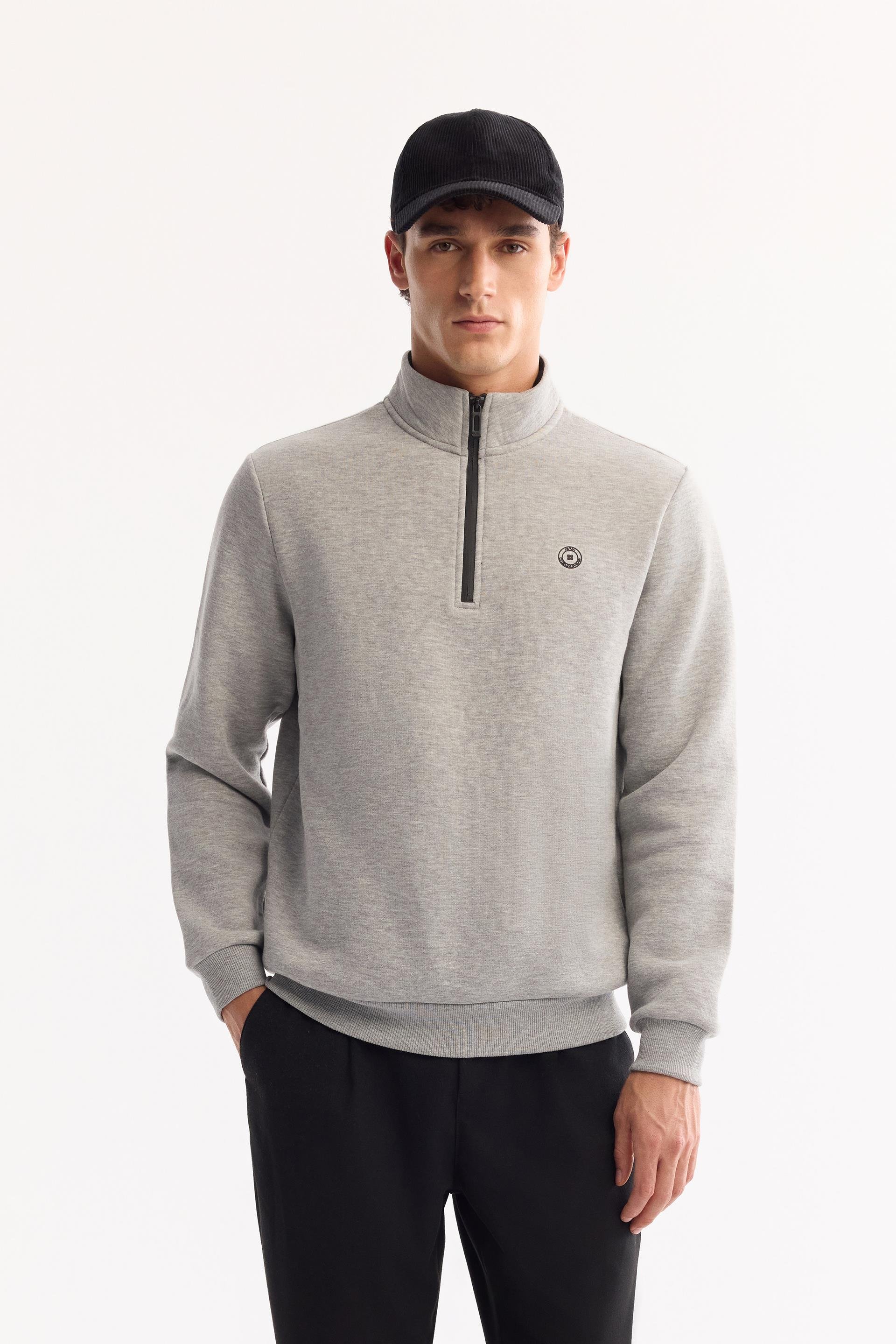 Gri Dik Yaka Fermuarlı 3 İplik Şardonlu Sweatshirt