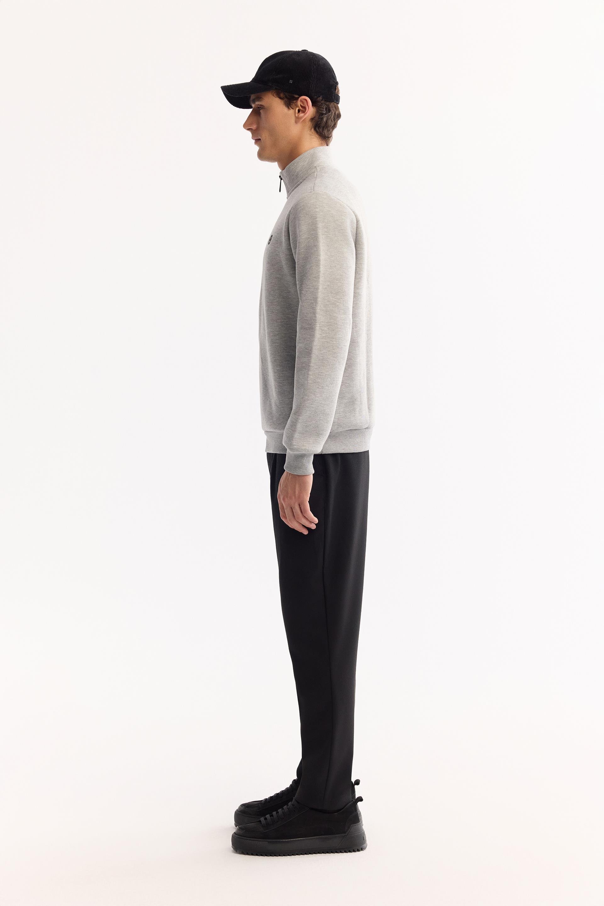 Gri Dik Yaka Fermuarlı 3 İplik Şardonlu Sweatshirt