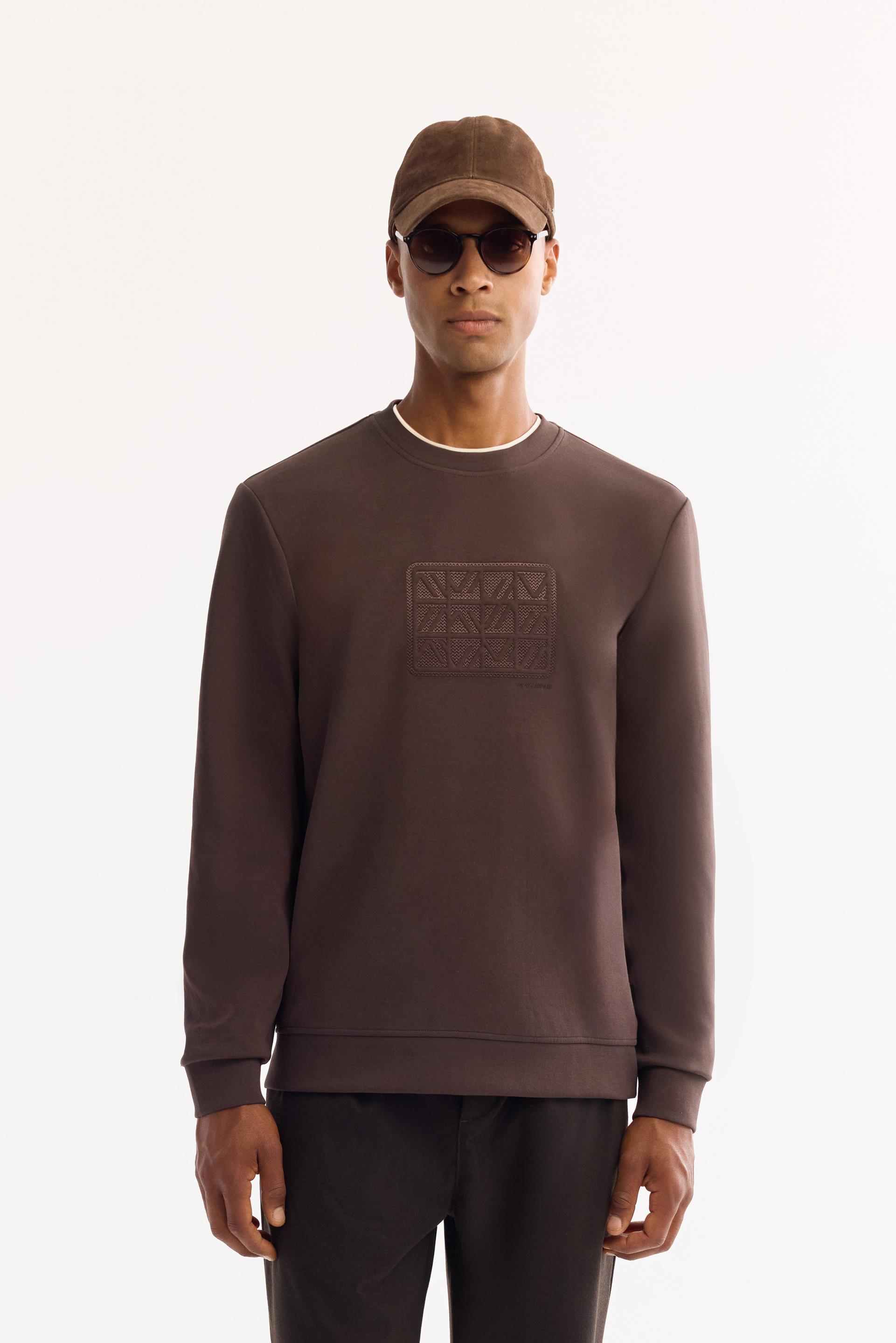 AVVA Kahverengi Bisiklet Yaka Kolay Ütülenen Bi-Stretch Baskılı Sweatshirt