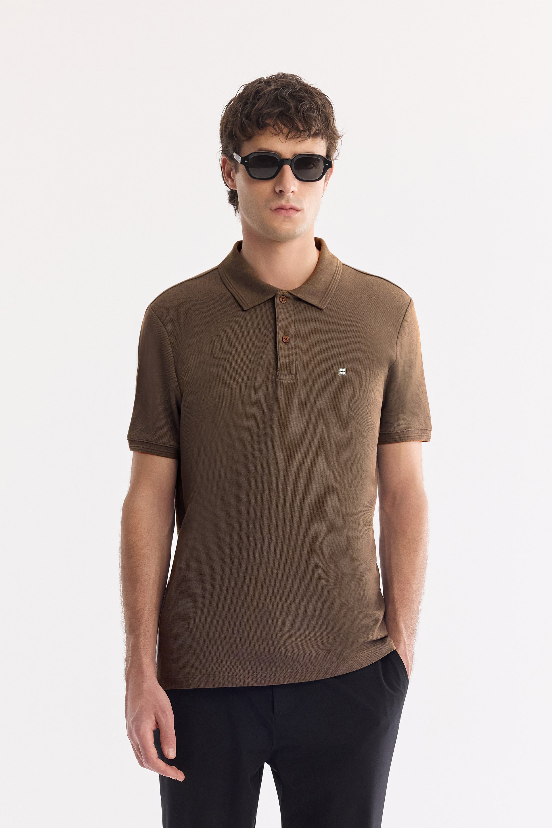 AVVA Kahverengi Kıvrılmaz Polo Yaka %100 Pamuk Basic T-Shirt