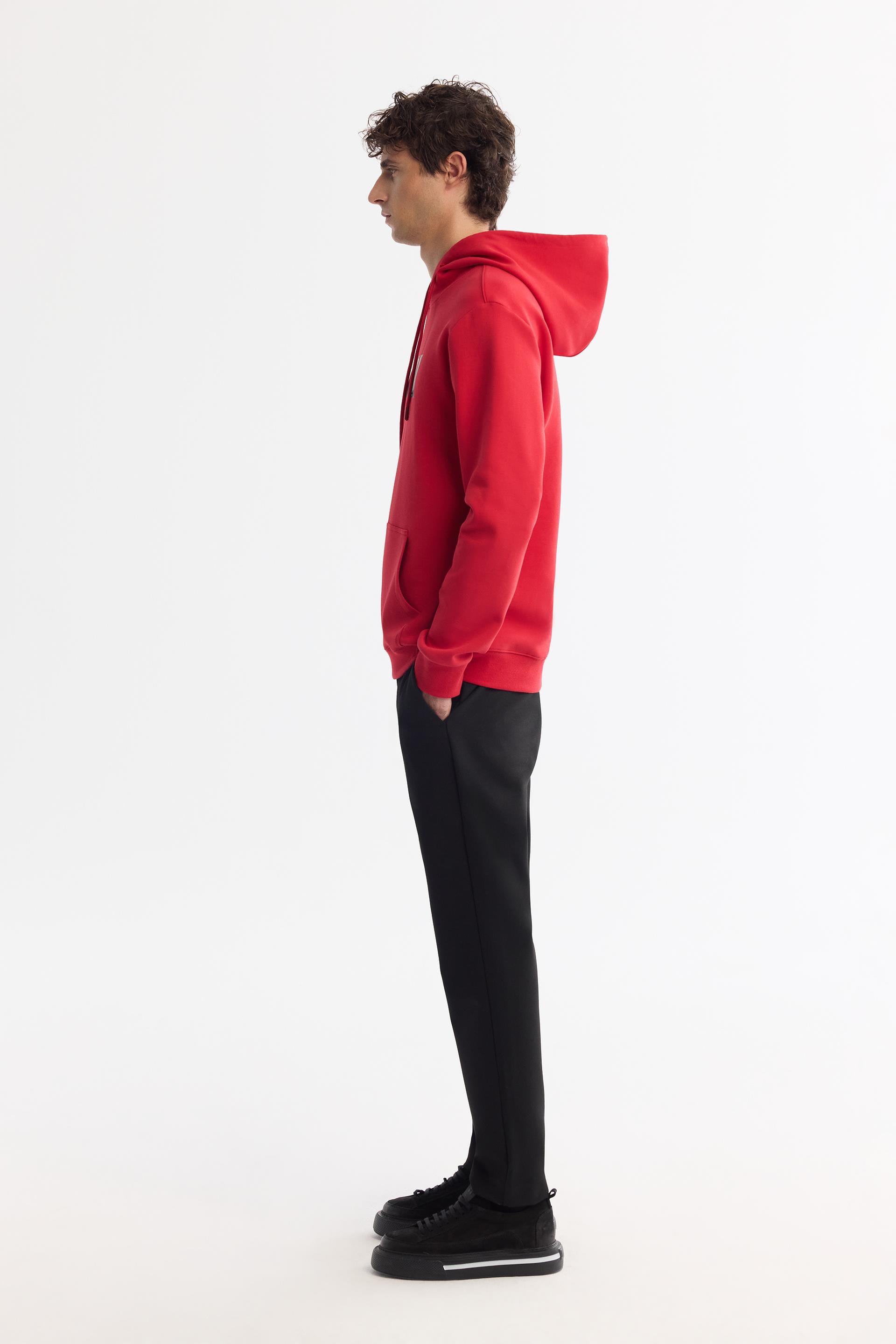 AVVA Kırmızı Kapüşonlu Pamuklu Baskılı Elastan Sweatshirt görsel 3