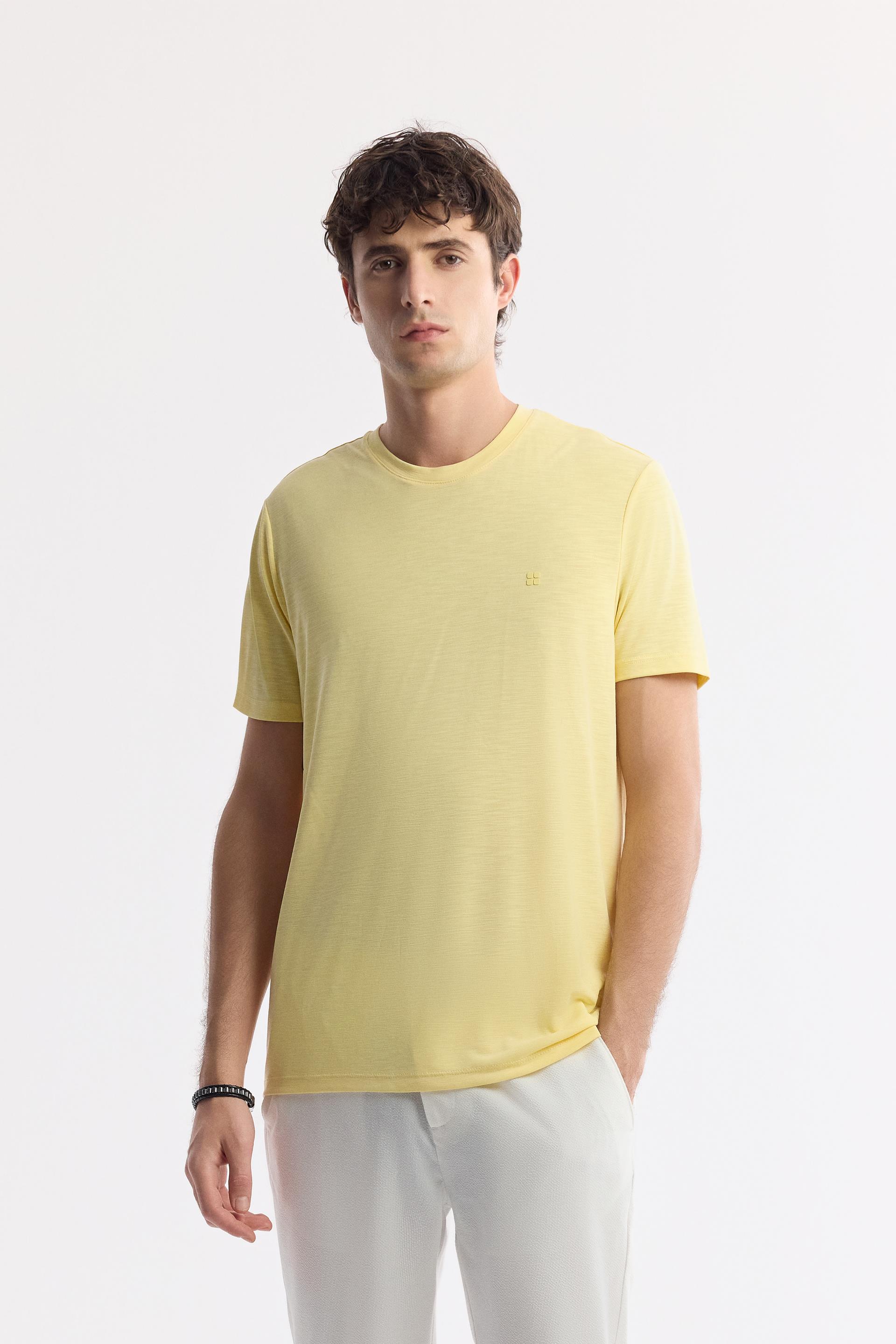 AVVA Sarı Bisiklet Yaka Bi-Stretch Soft Touch Basic T-Shirt