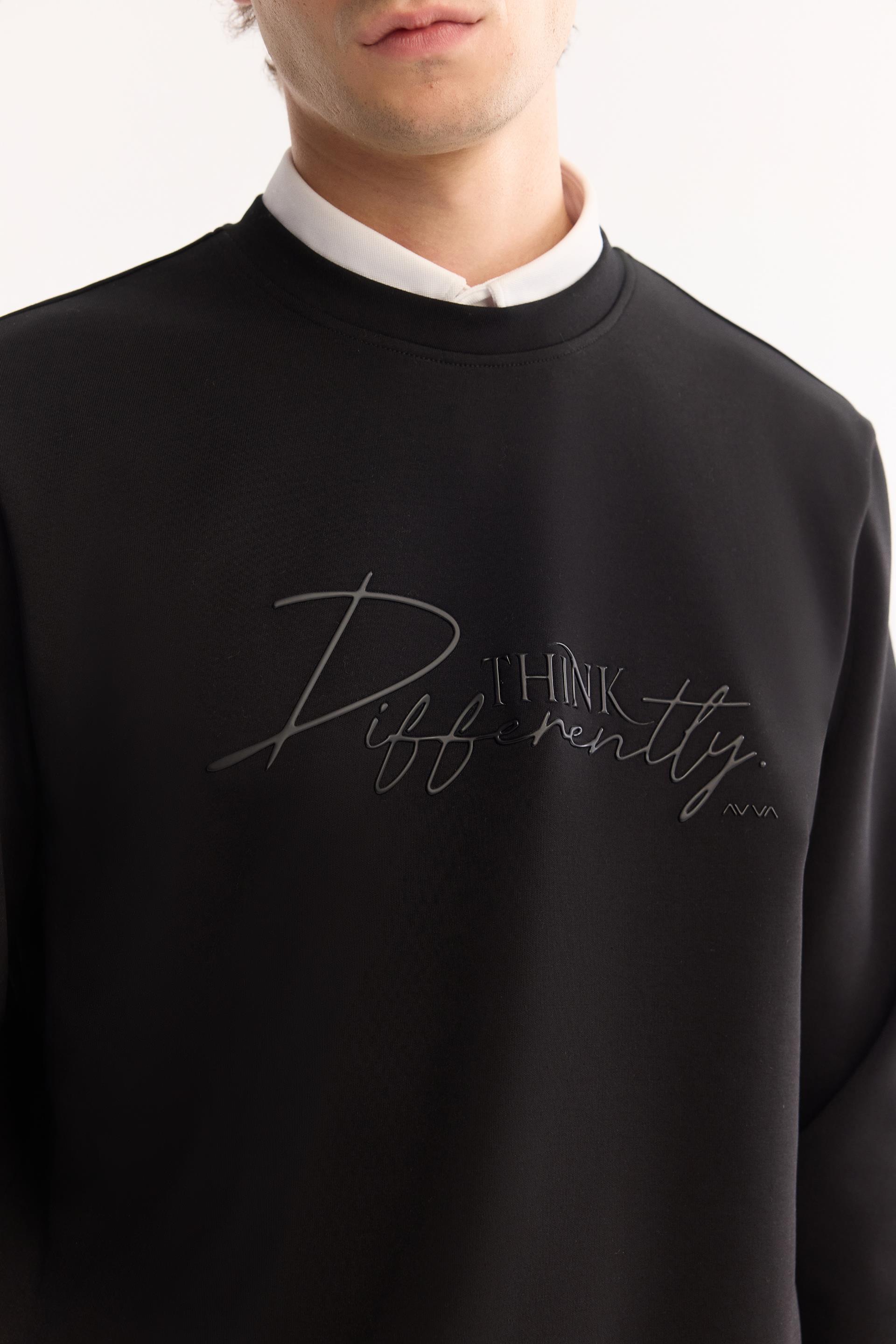 AVVA Siyah Bisiklet Yaka Kolay Ütülenen Bi-Stretch Baskılı Sweatshirt görsel 5
