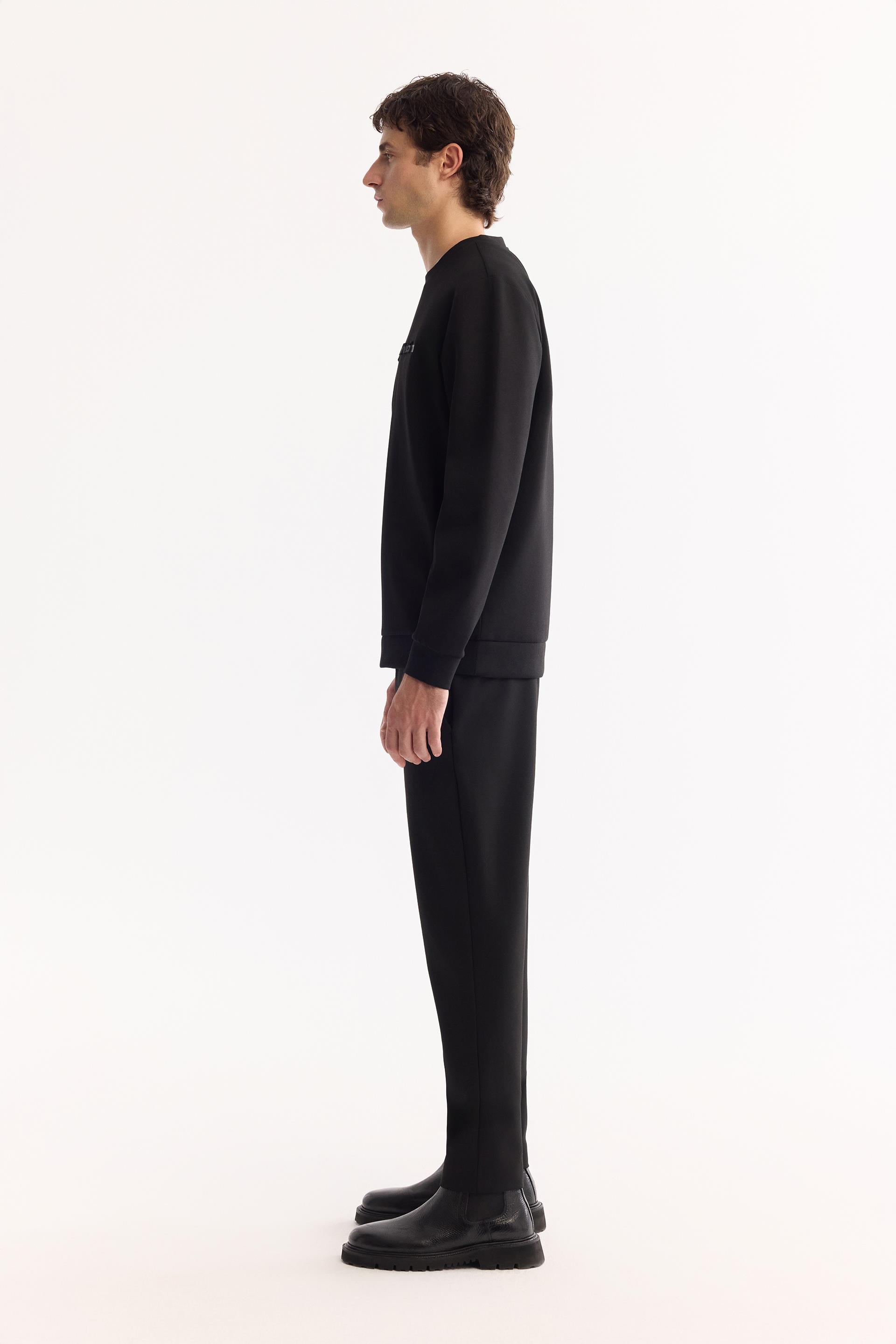 AVVA Siyah Bisiklet Yaka Kolay Ütülenen Bi-Stretch Baskılı Sweatshirt görsel 3