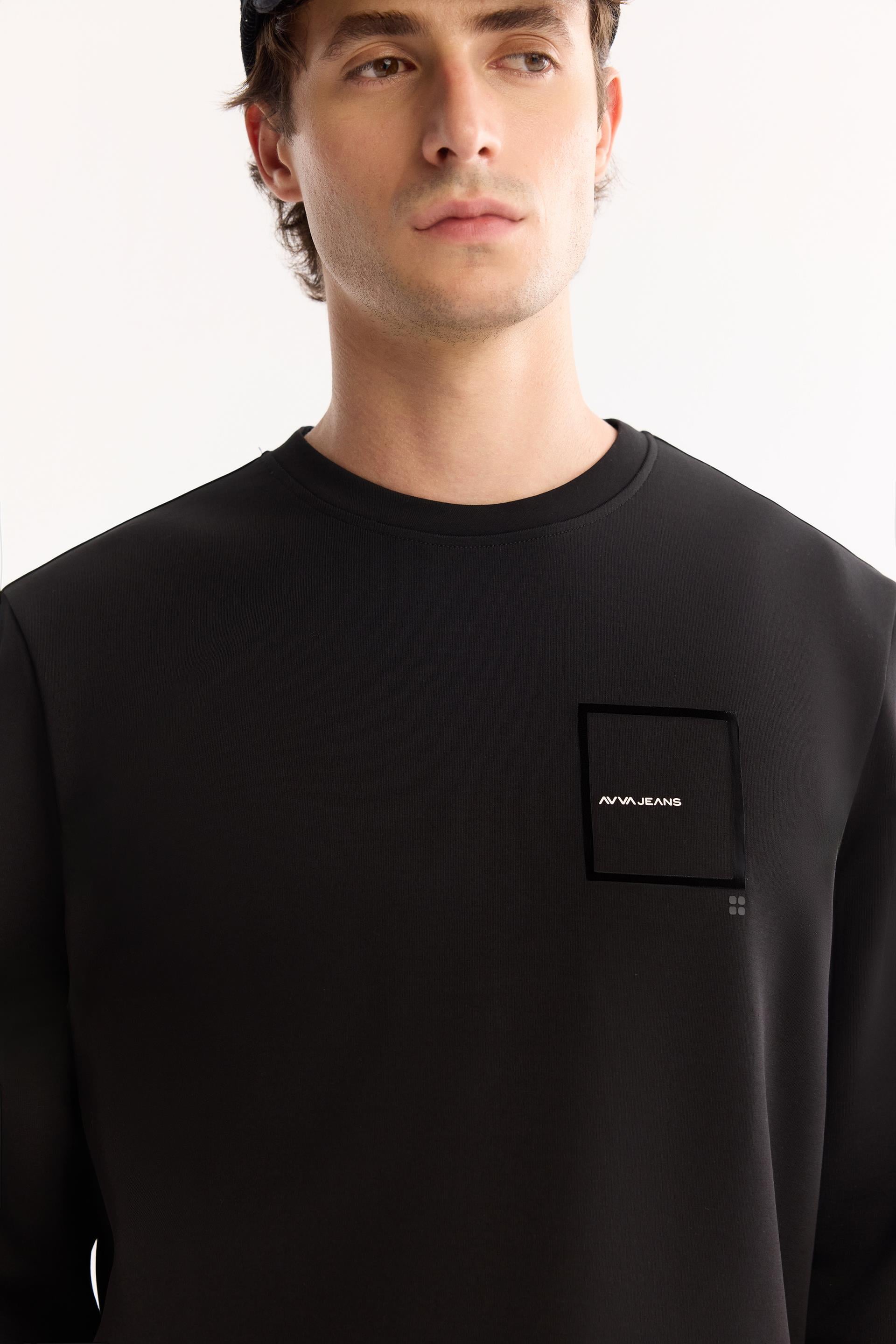 AVVA Siyah Bisiklet Yaka Kolay Ütülenen Bi-Stretch Baskılı Sweatshirt görsel 5