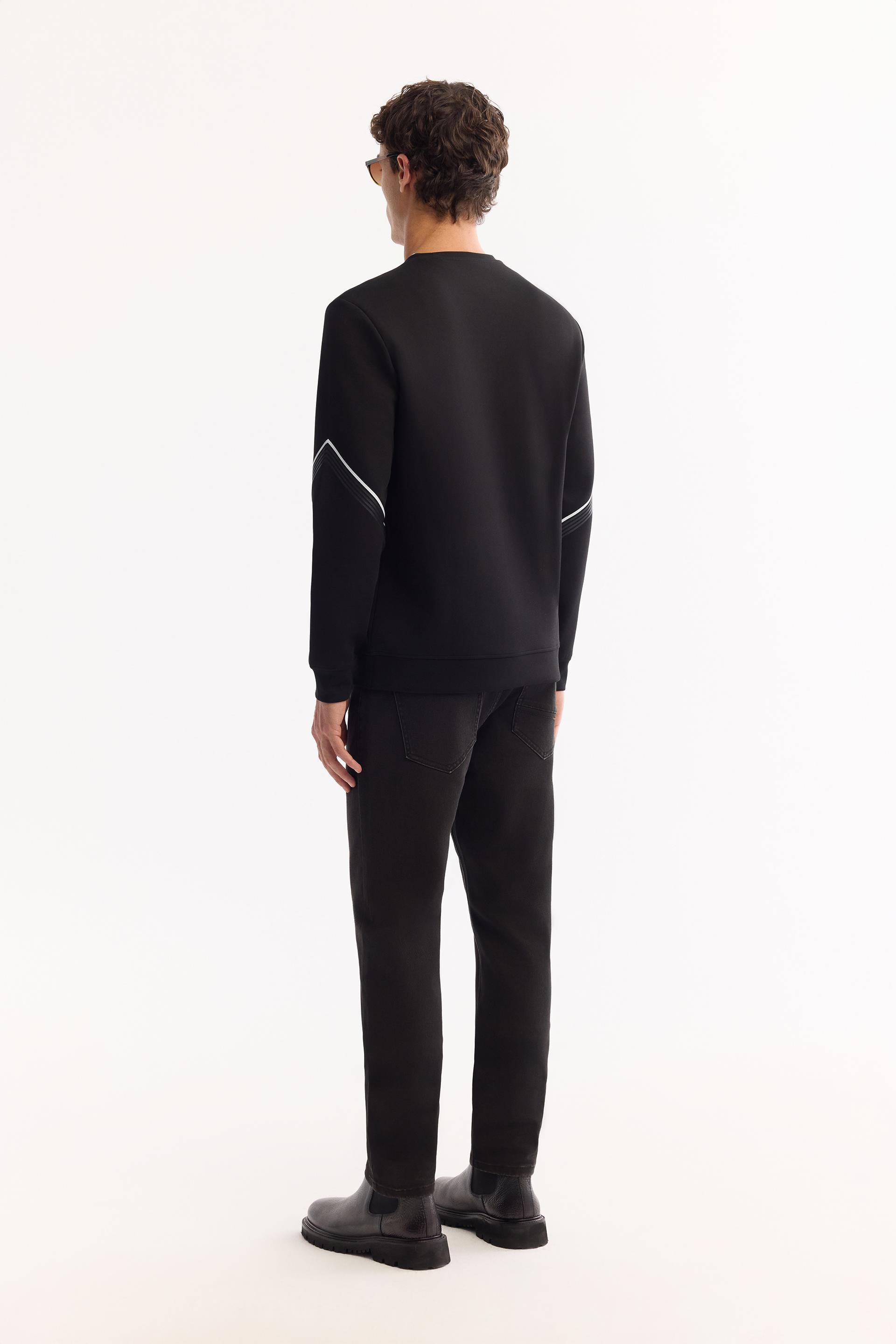 AVVA Siyah Bisiklet Yaka Kolay Ütülenen Bi-Stretch Baskılı Sweatshirt görsel 4