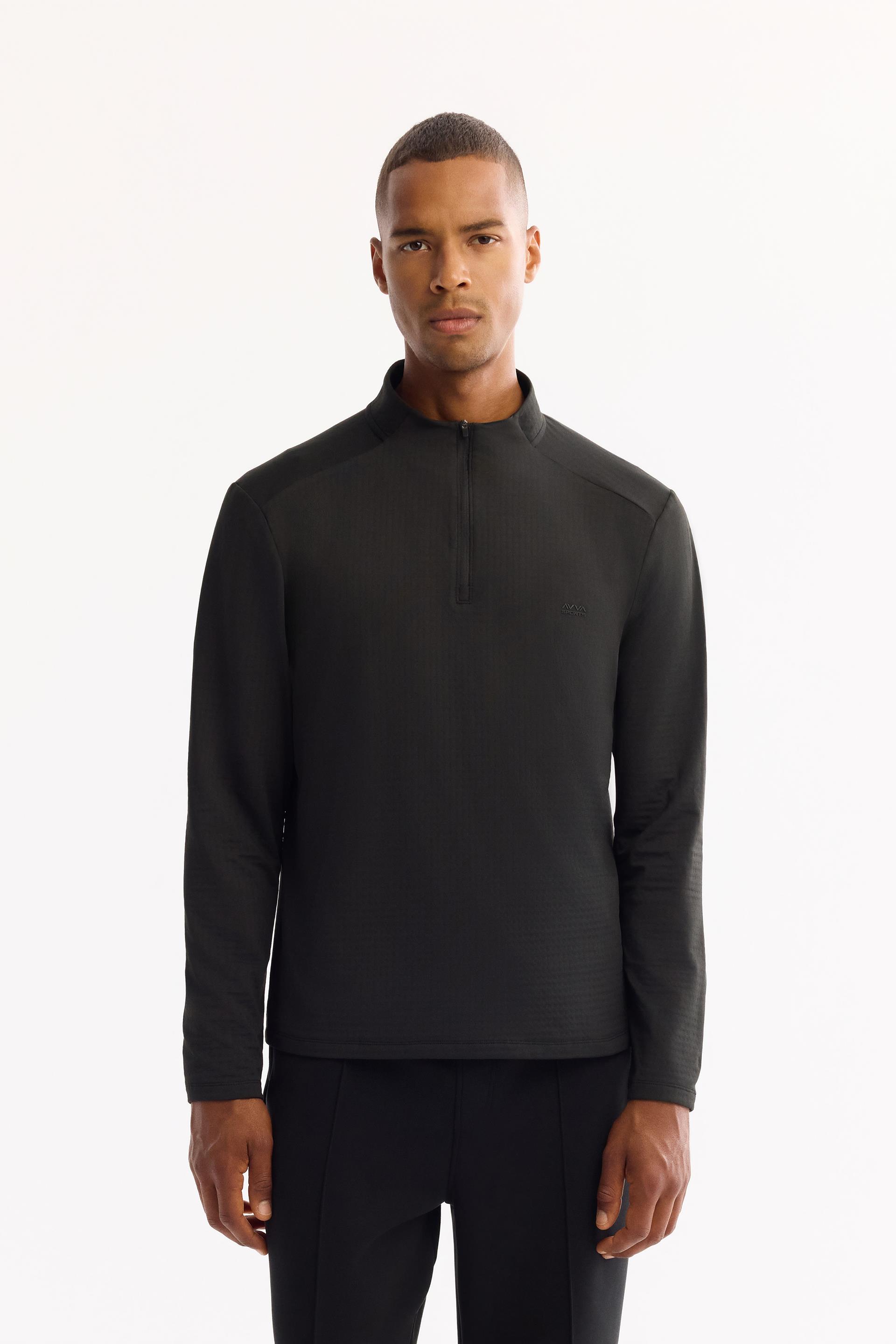 AVVA Siyah Dik Yaka Fermuarlı İçi Kareli Şardonlu Teknik Kumaş Sweatshirt