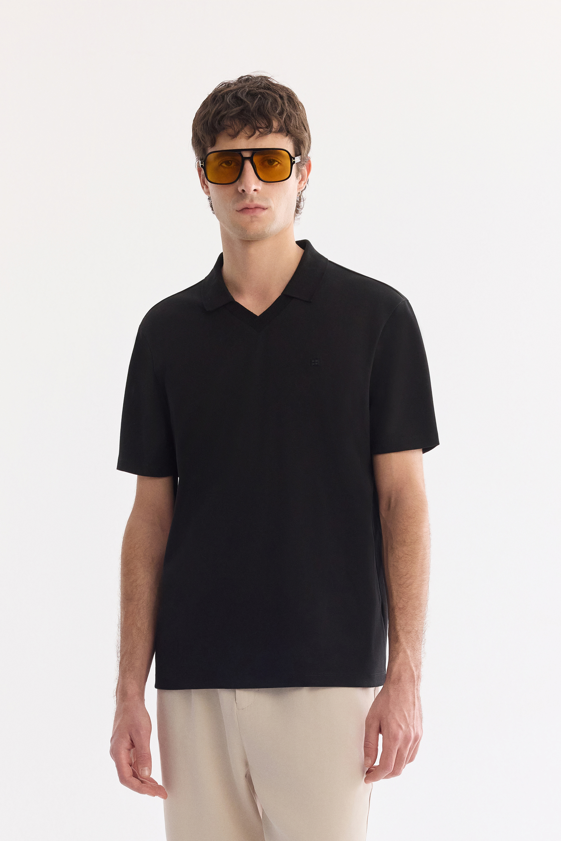 AVVA Siyah Pamuklu Kıvrılmaz Polo Yaka Düğmesiz Bi-Stretch T-Shirt